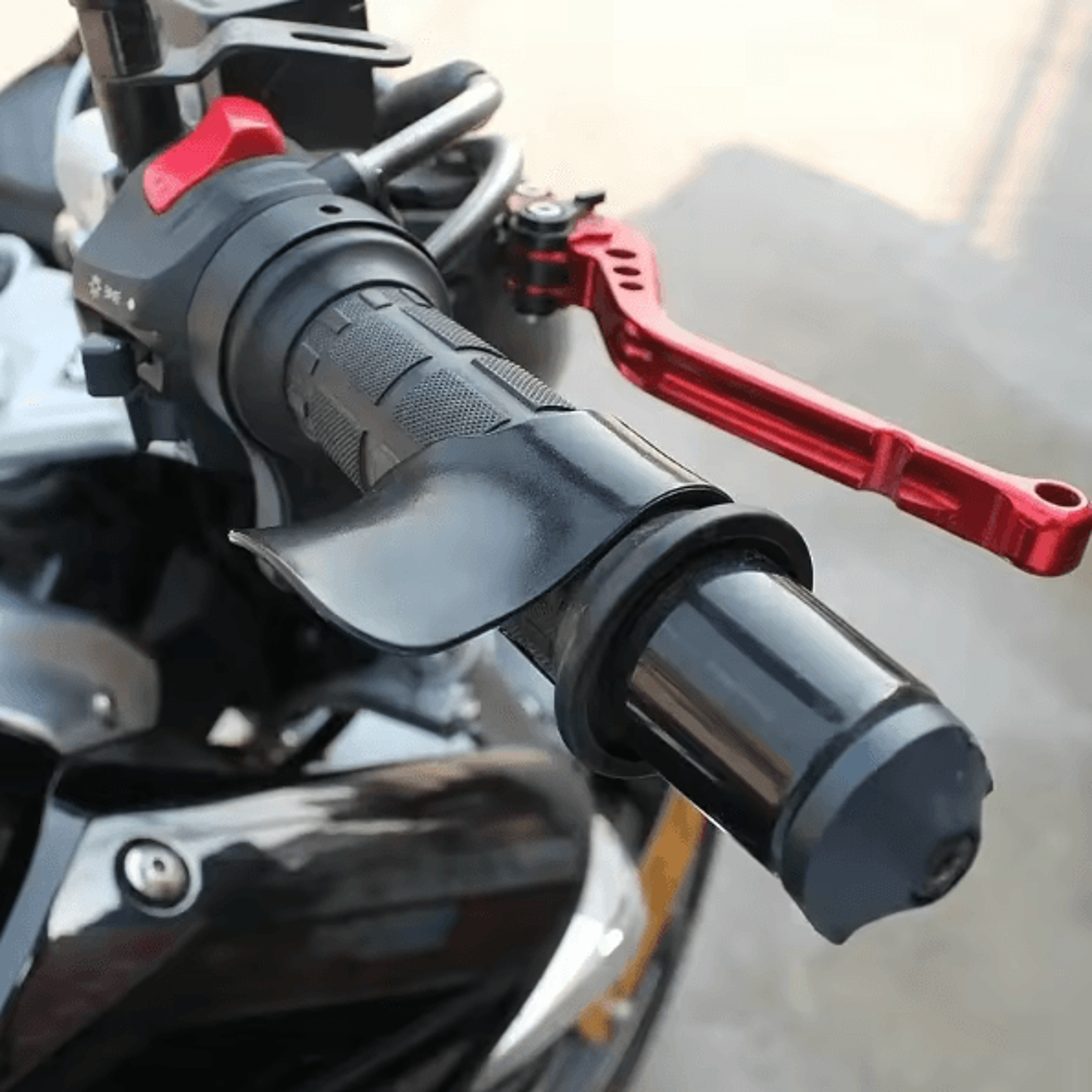 Universal Motorcycle Throttle Assist Grip  Cruise Control Clip With Wrist Support 1