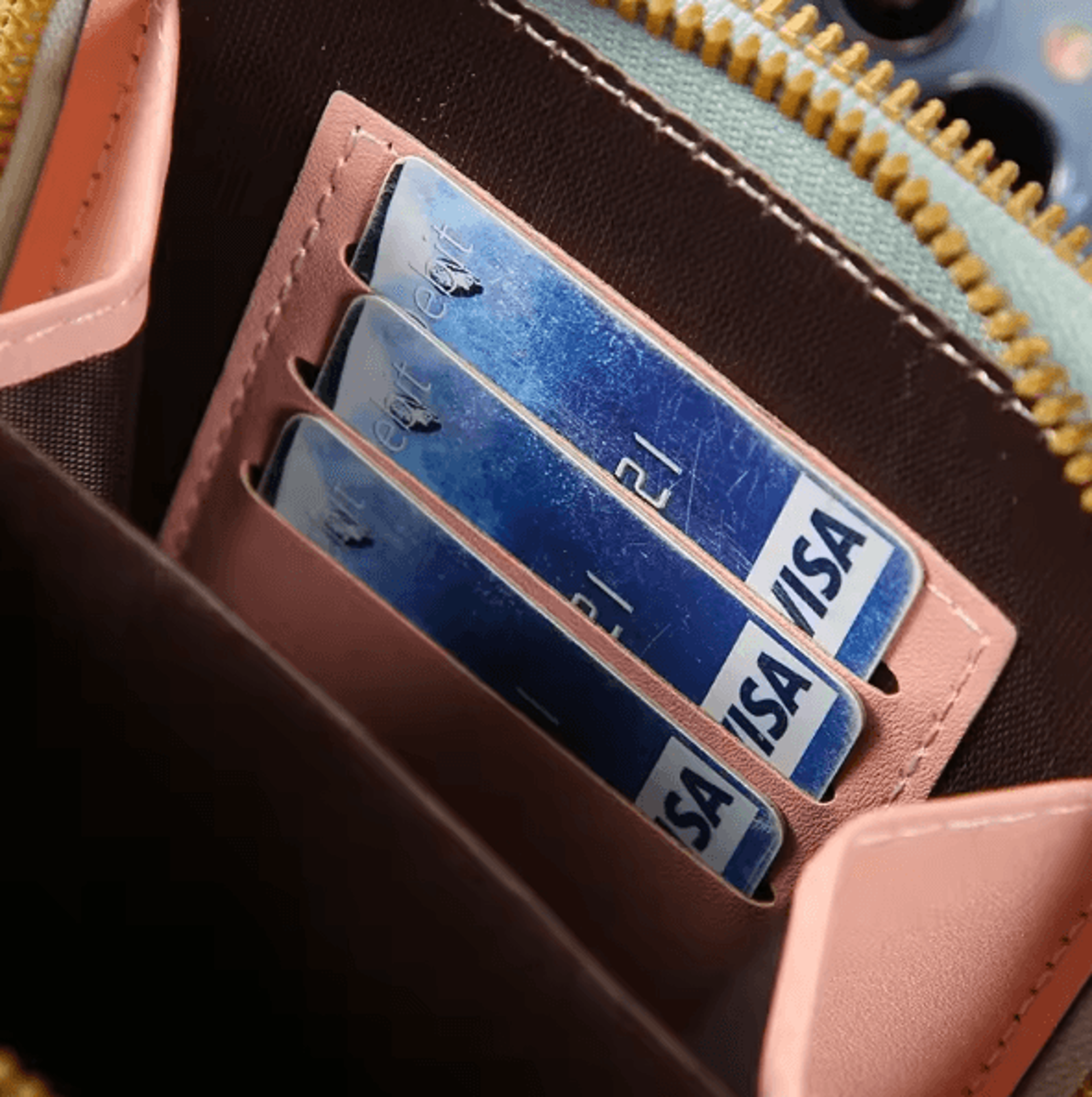 SmartChic Touch Screen Crossbody Phone Bag Soft Leather Women Wallet Purse With Strap Stylish Hands 3