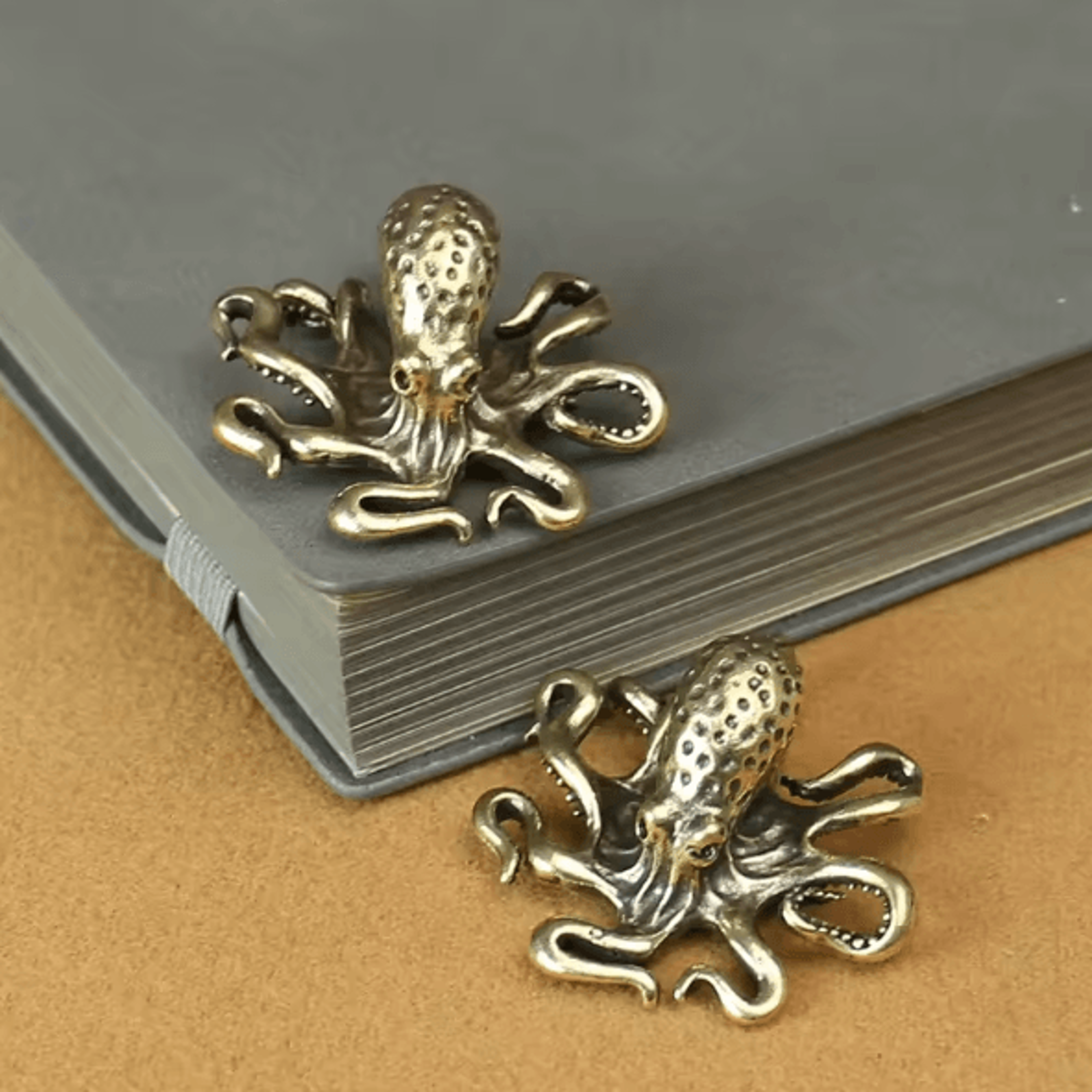 Retro Brass Octopus Figurine  Vintage Metal Sea Animal Ornament For Desk  Home Decor 1