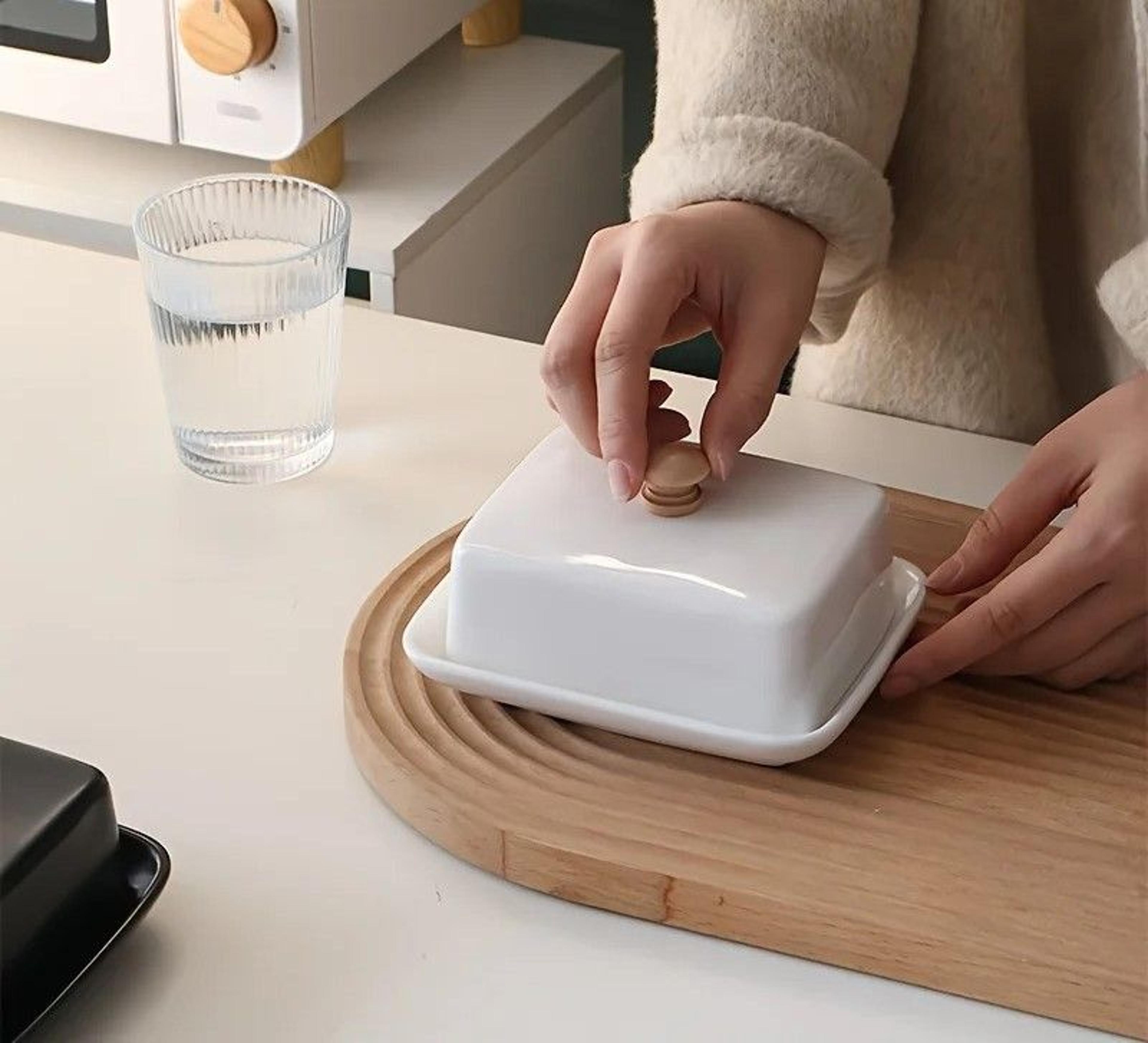 Ceramic Butter Dish With Airtight Lid Elegant Kitchen Butter Keeper 1