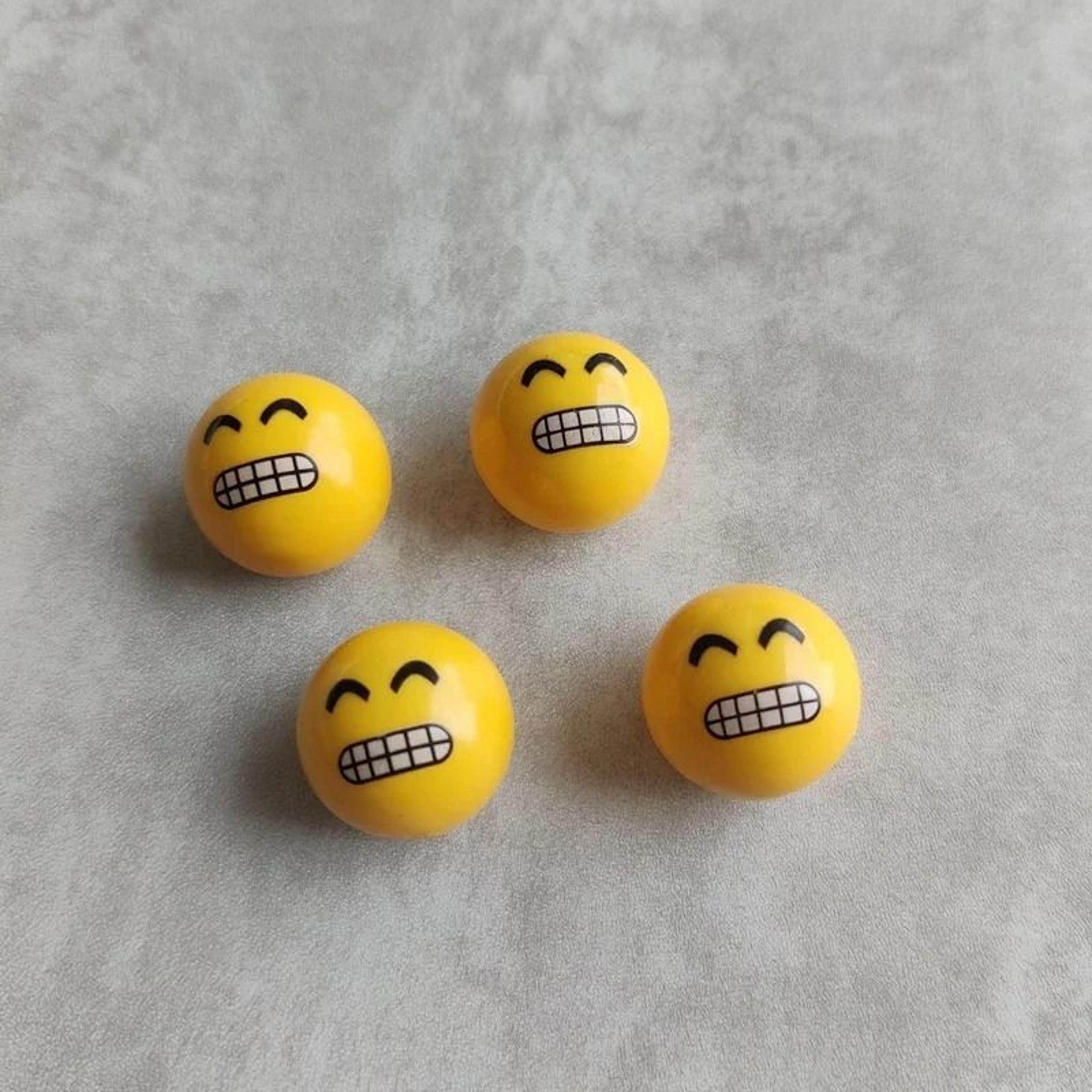 Universal Emoticon Air Stem Airtight Caps 20