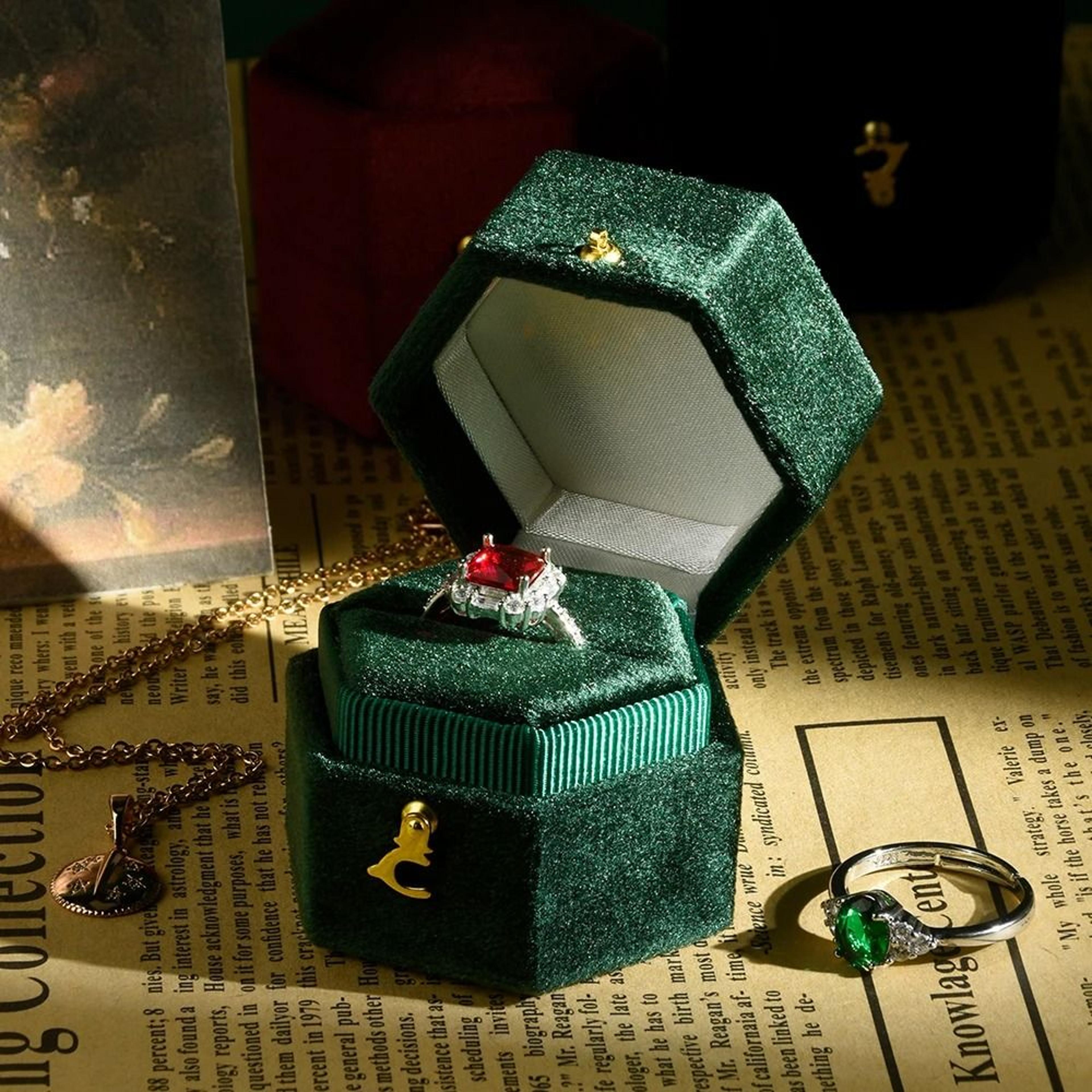 mini velvet hexagon custom logo jewelry box vintage single slot ring case