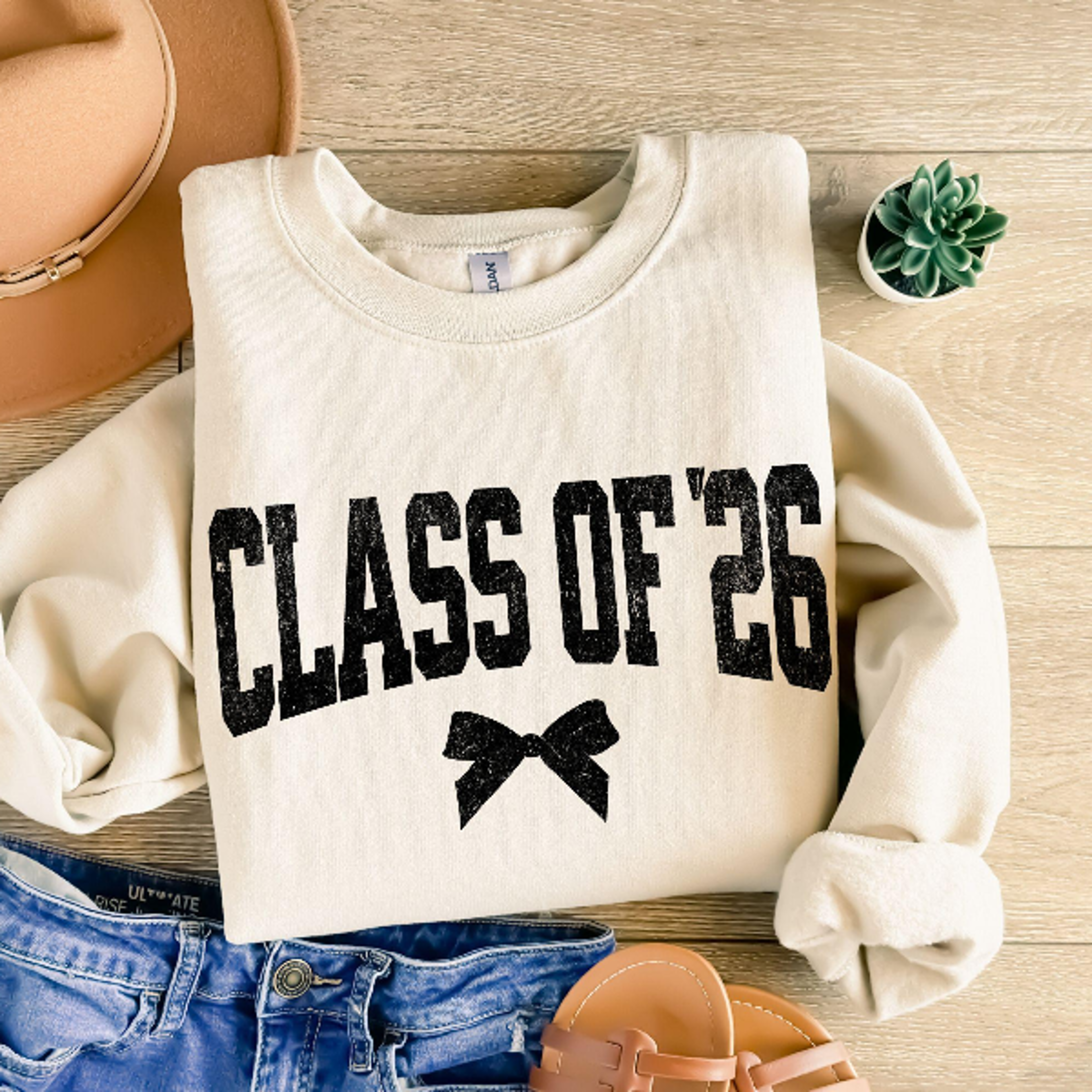 class of 2026 shirt minimalist bow graphic tee trendy graduation t-shirt casual womens top