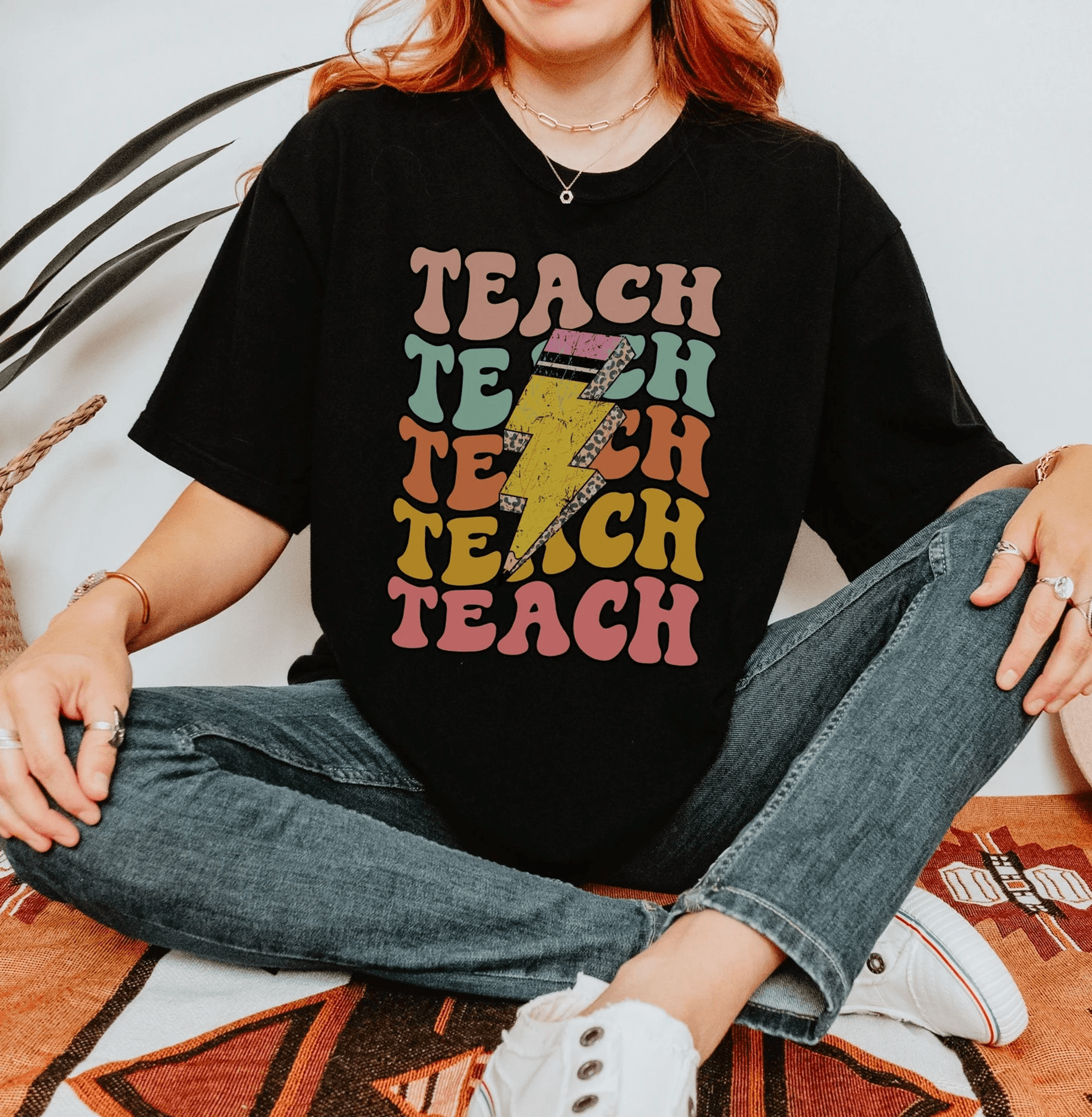 Retro Teacher Shirt Trendy Funny Teach Tee Teacher Gift Back To School Sweatshirt 3