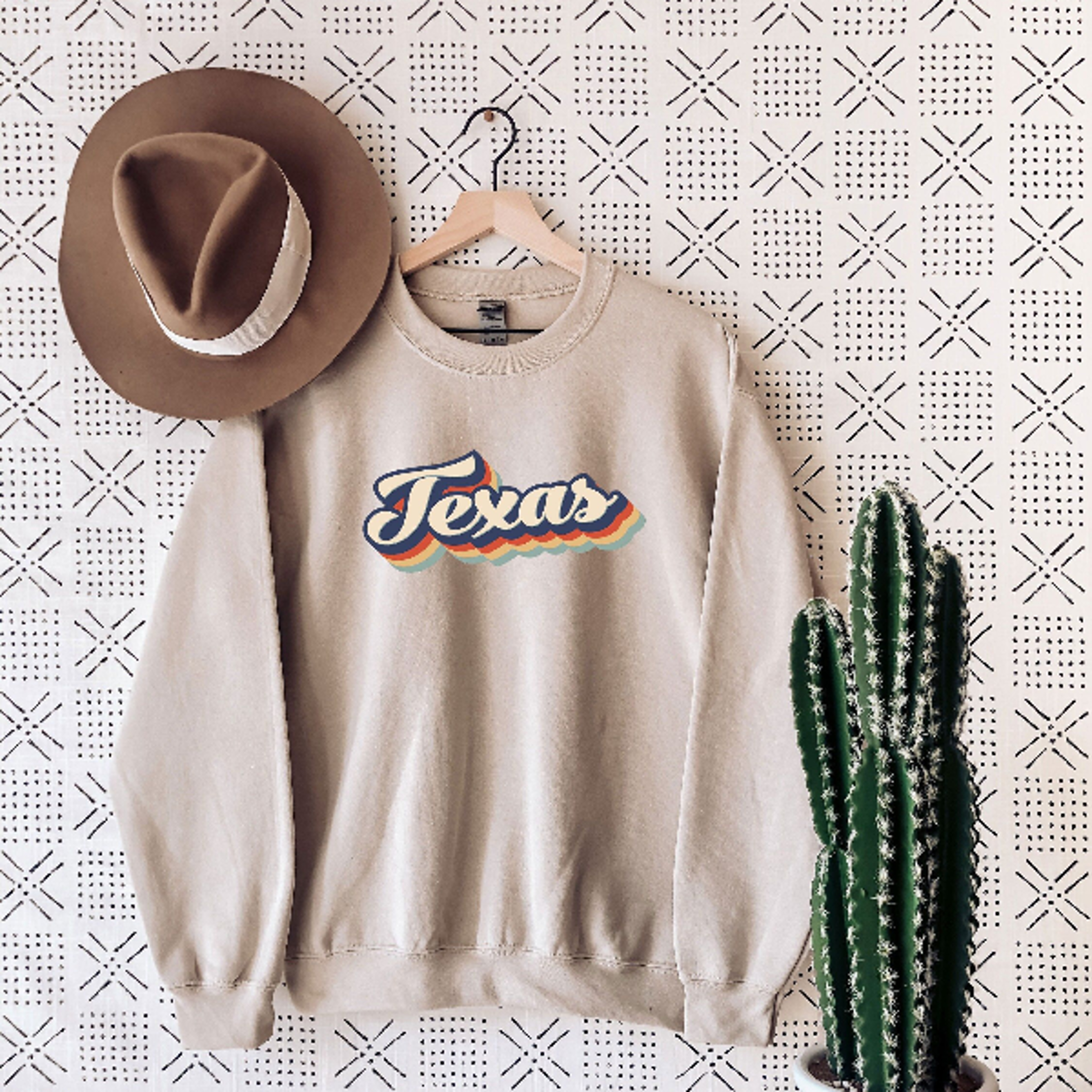 retro texas sweatshirt – vintage texas state crewneck pullover, unisex texas gift sweater