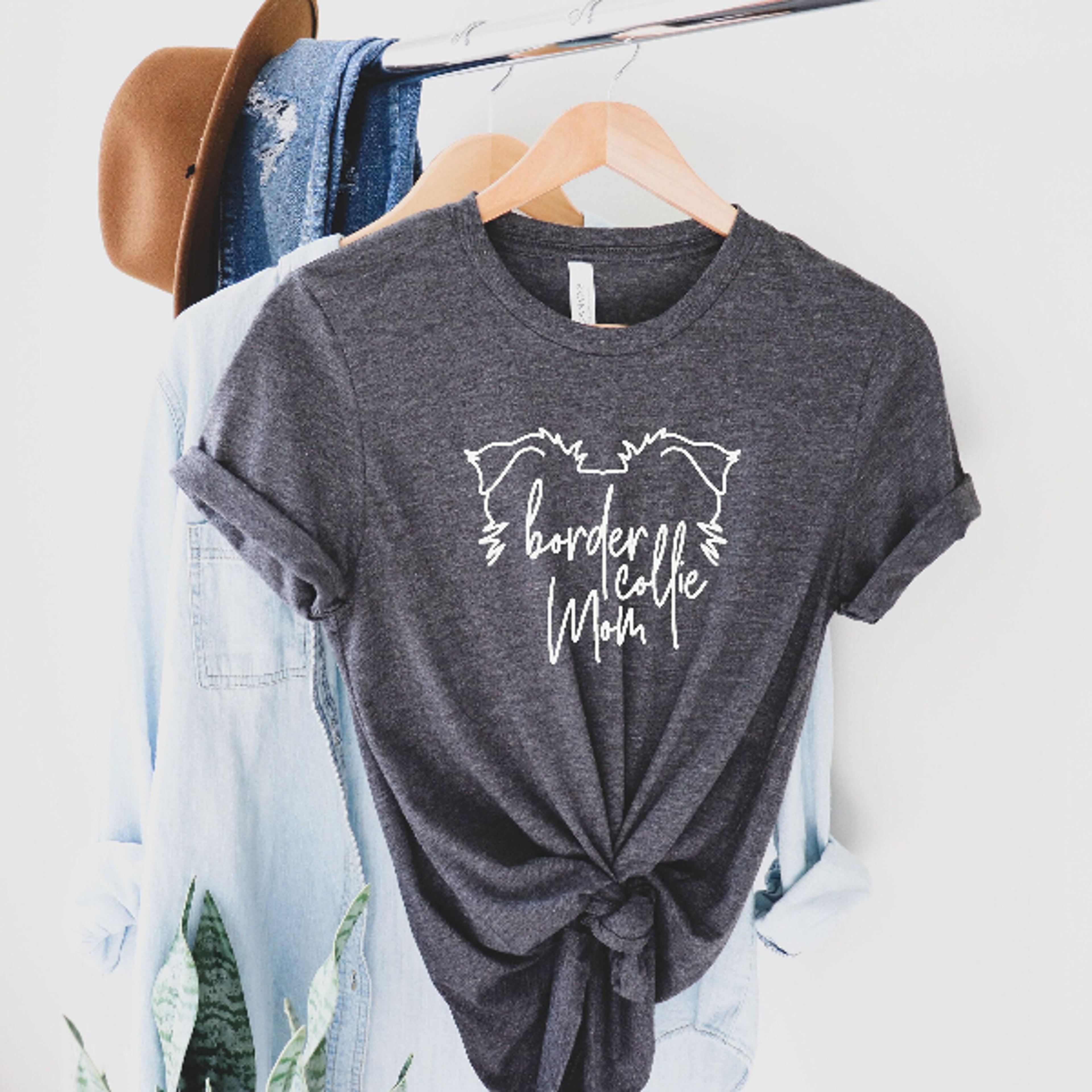 border collie mom shirt | handwritten dog mama tee for border collie lovers gift