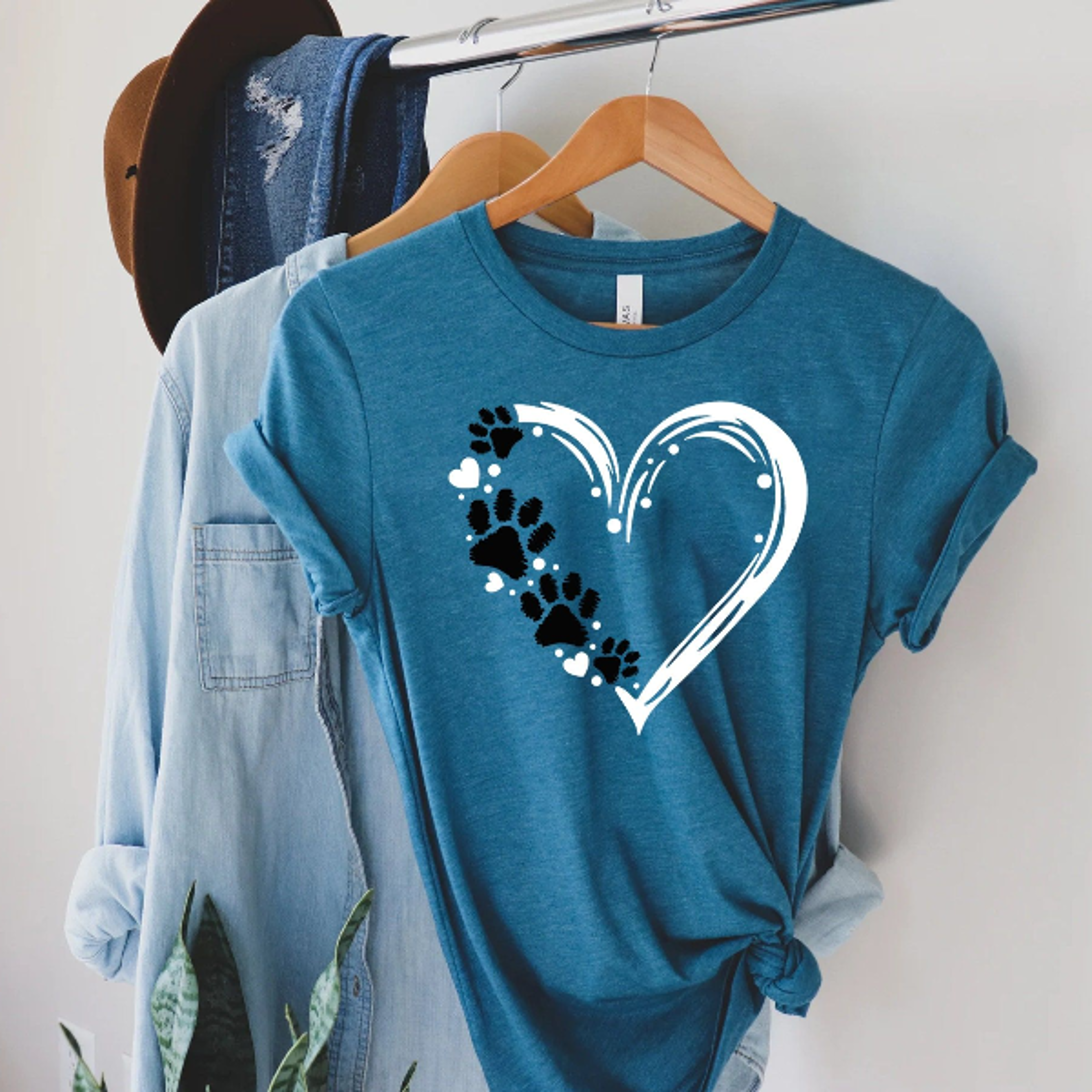 paw heart tshirt, pet lover shirts, animal lover gift, paw love shirt, paw print shirt, cat lover gift women, dog lover
