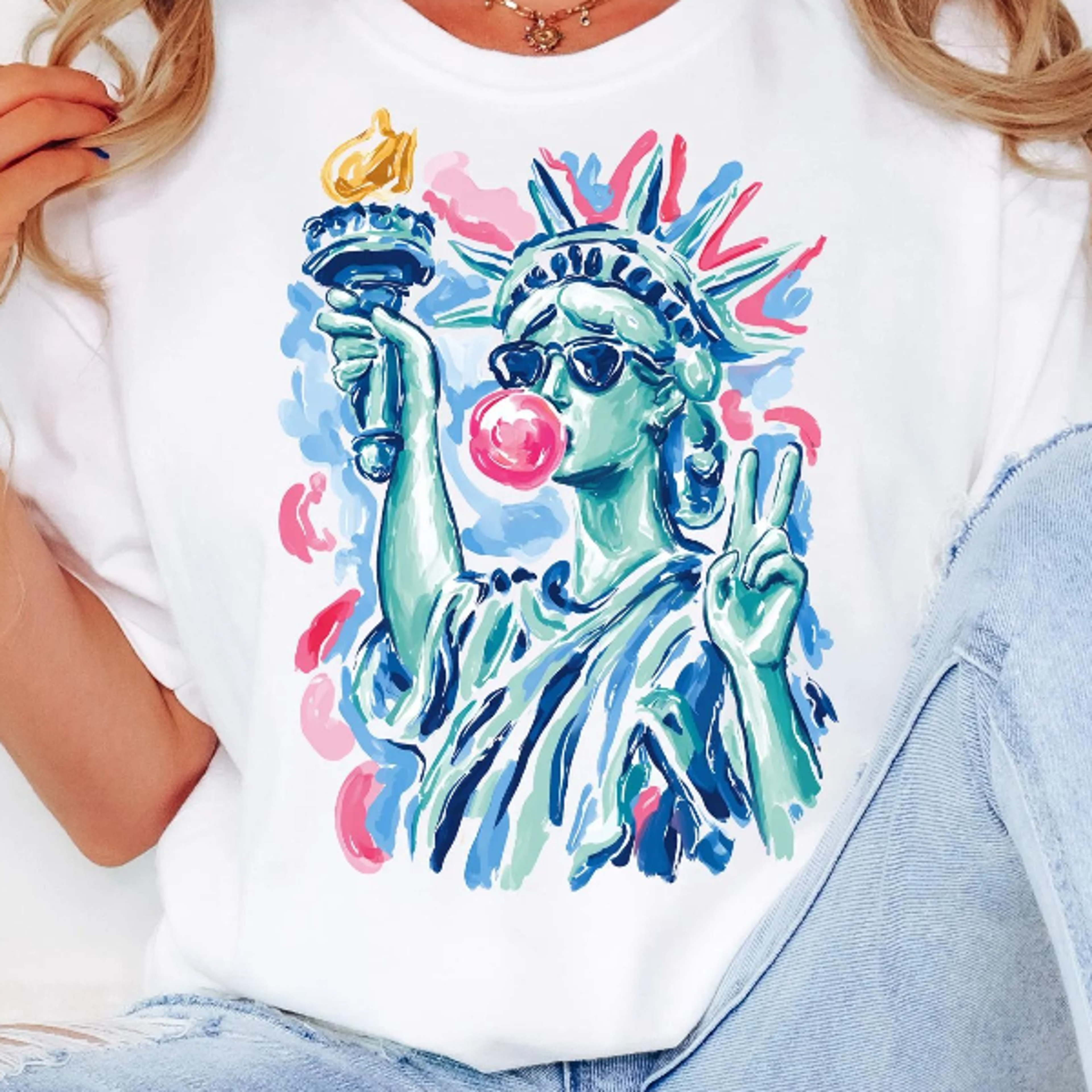 preppy statue of liberty bubble gum 4th of july graphic tee