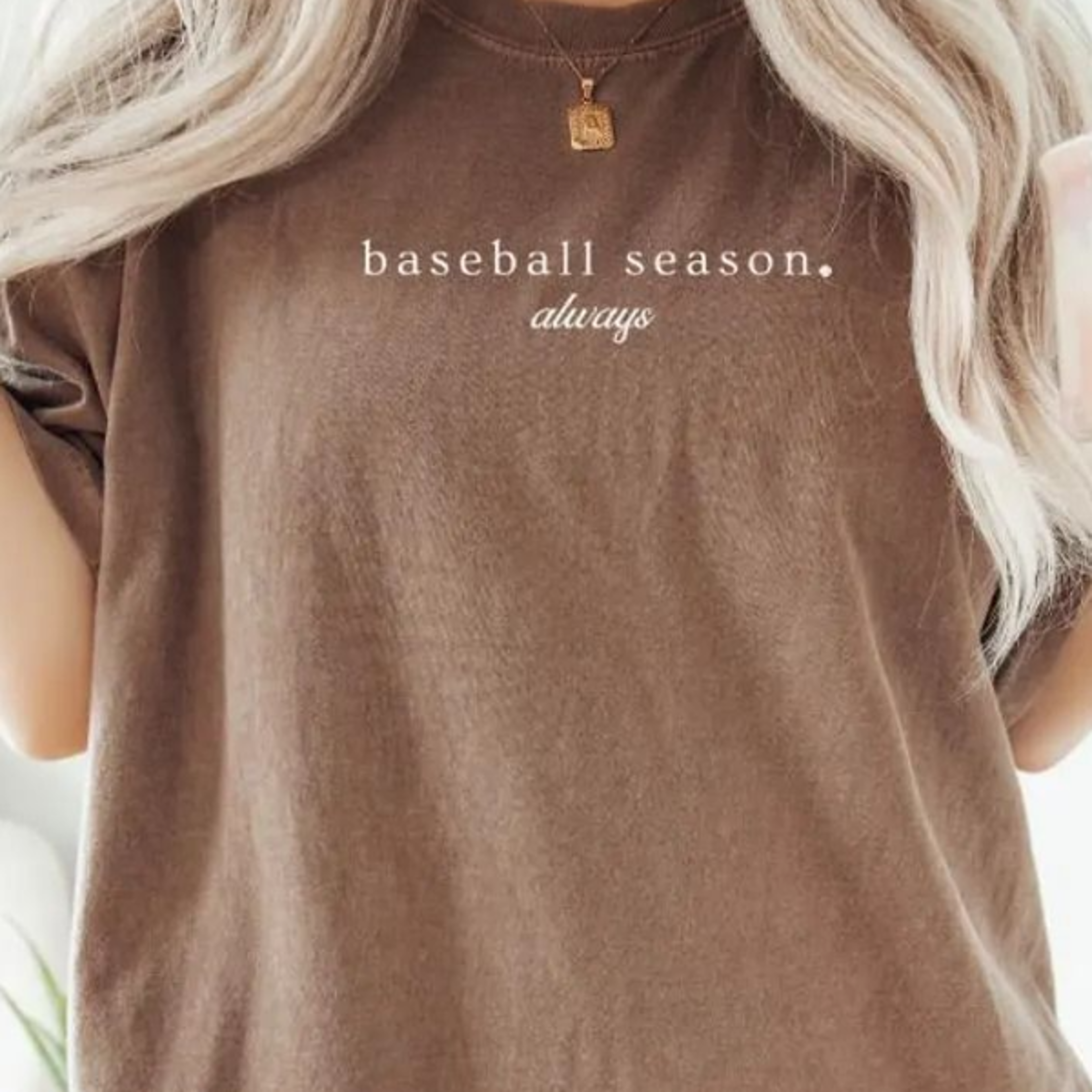 women's baseball mama shirt, game day baseball mom tee, sports mom fan t-shirt