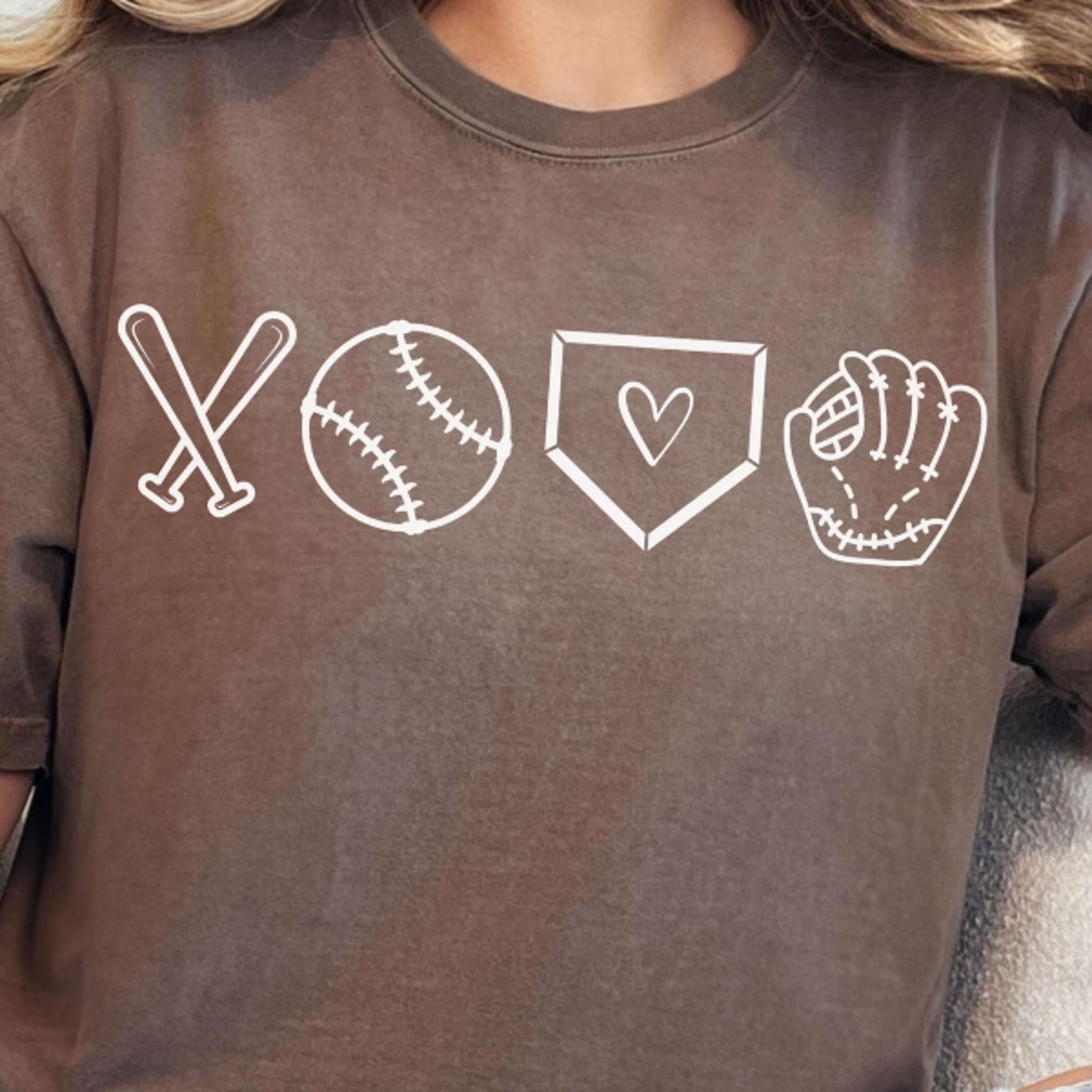 baseball tis the season shirt – retro game day tee for baseball moms & fans