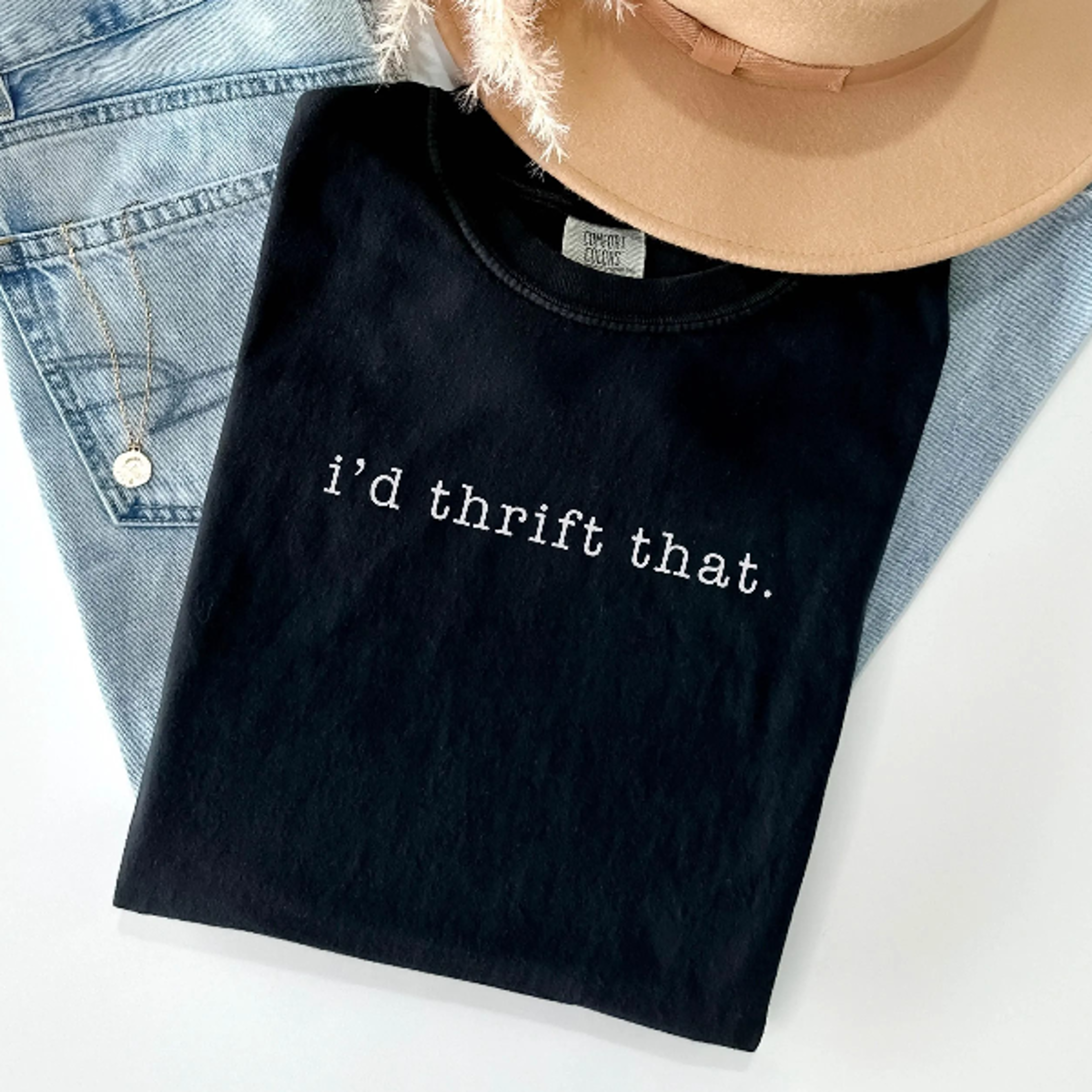 thrift shirt, i'd thrift that tee, thrifting shirt women, secondhand shopping shirt, vintage lover tee