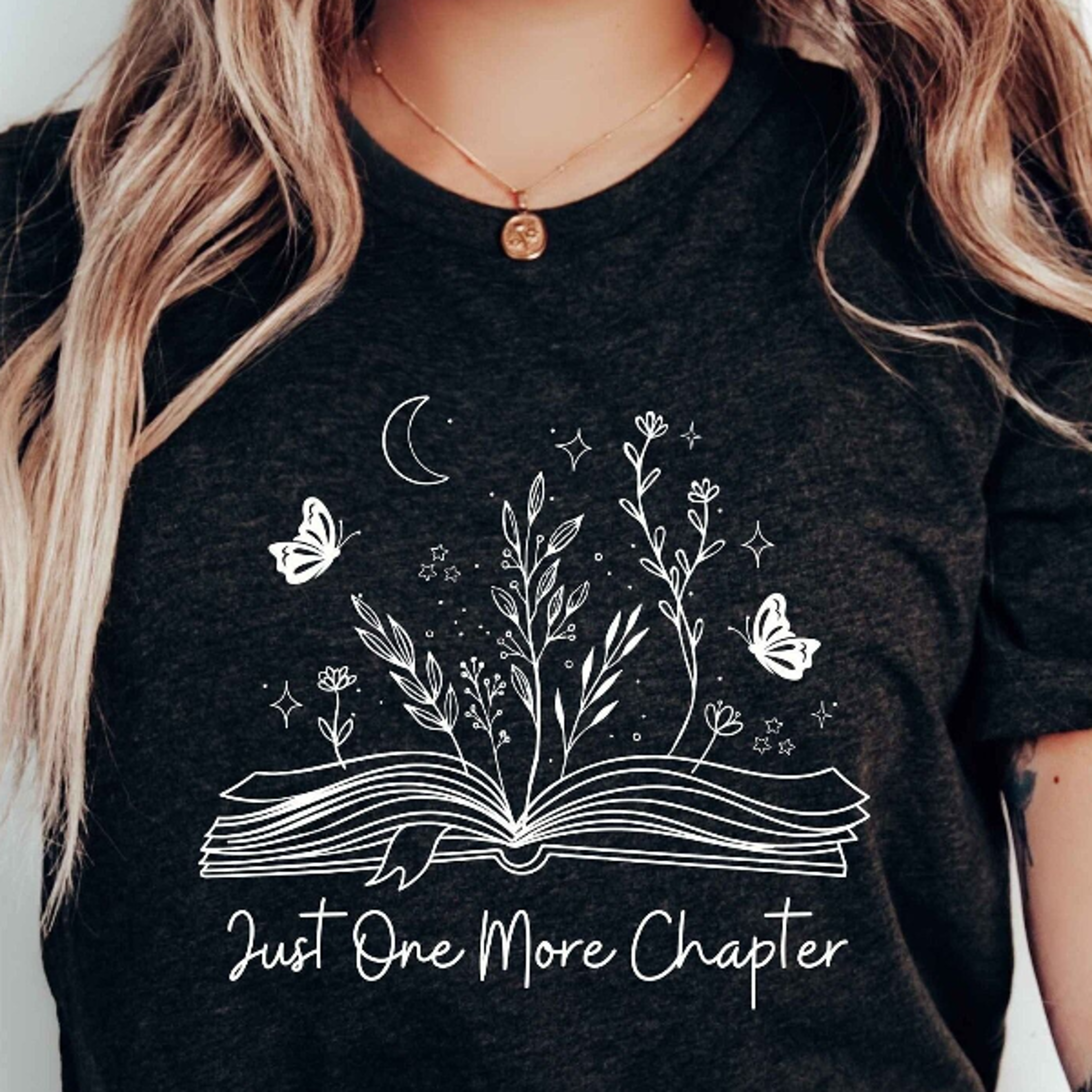 wildflowers book shirt, just one more chapter tee shirt, book lovers t-shirt, reading tee shirt, book lover gift, englis
