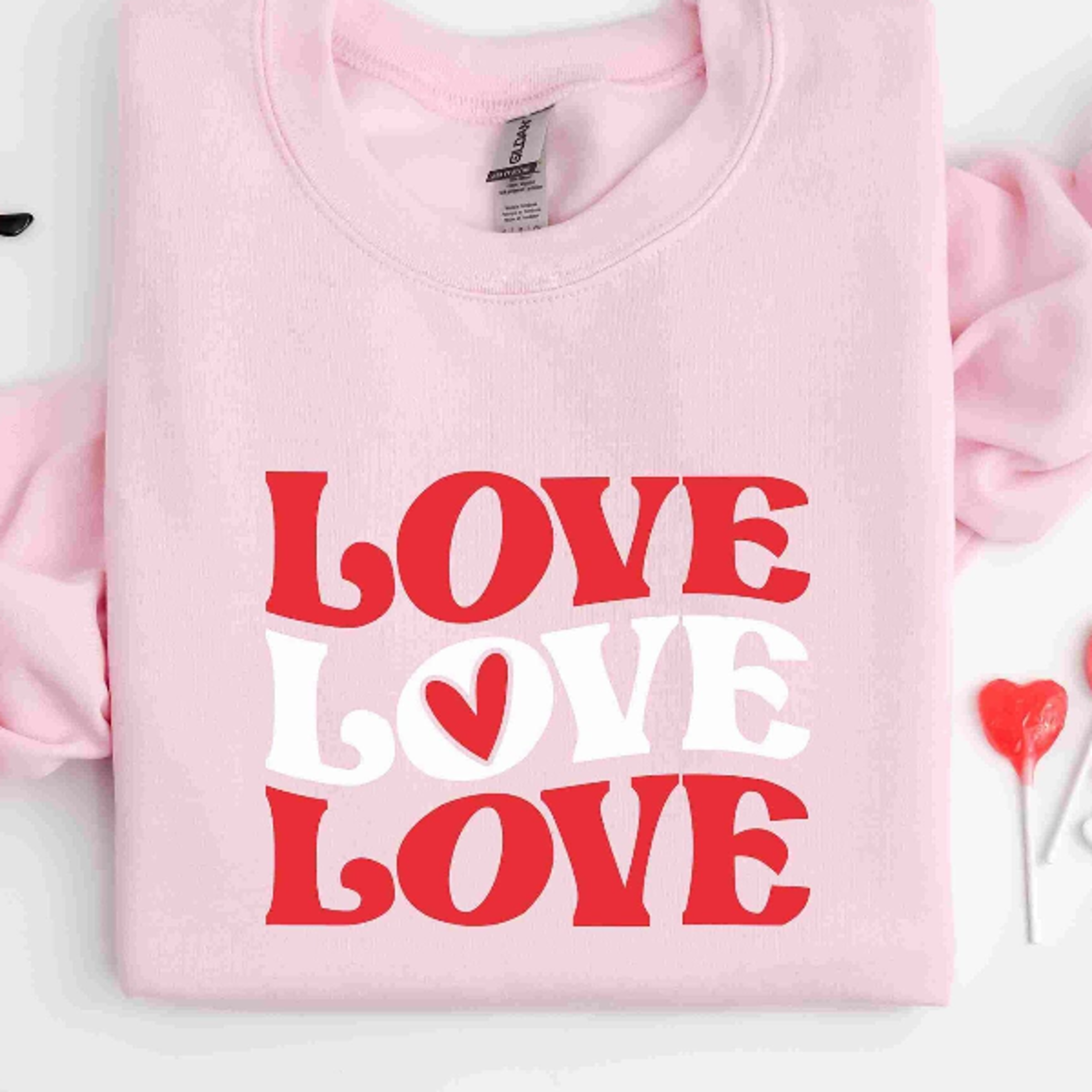 retro love sweatshirt, love valentine sweatshirt, valentines sweatshirt for women, cute valentine's day outfit, love cre