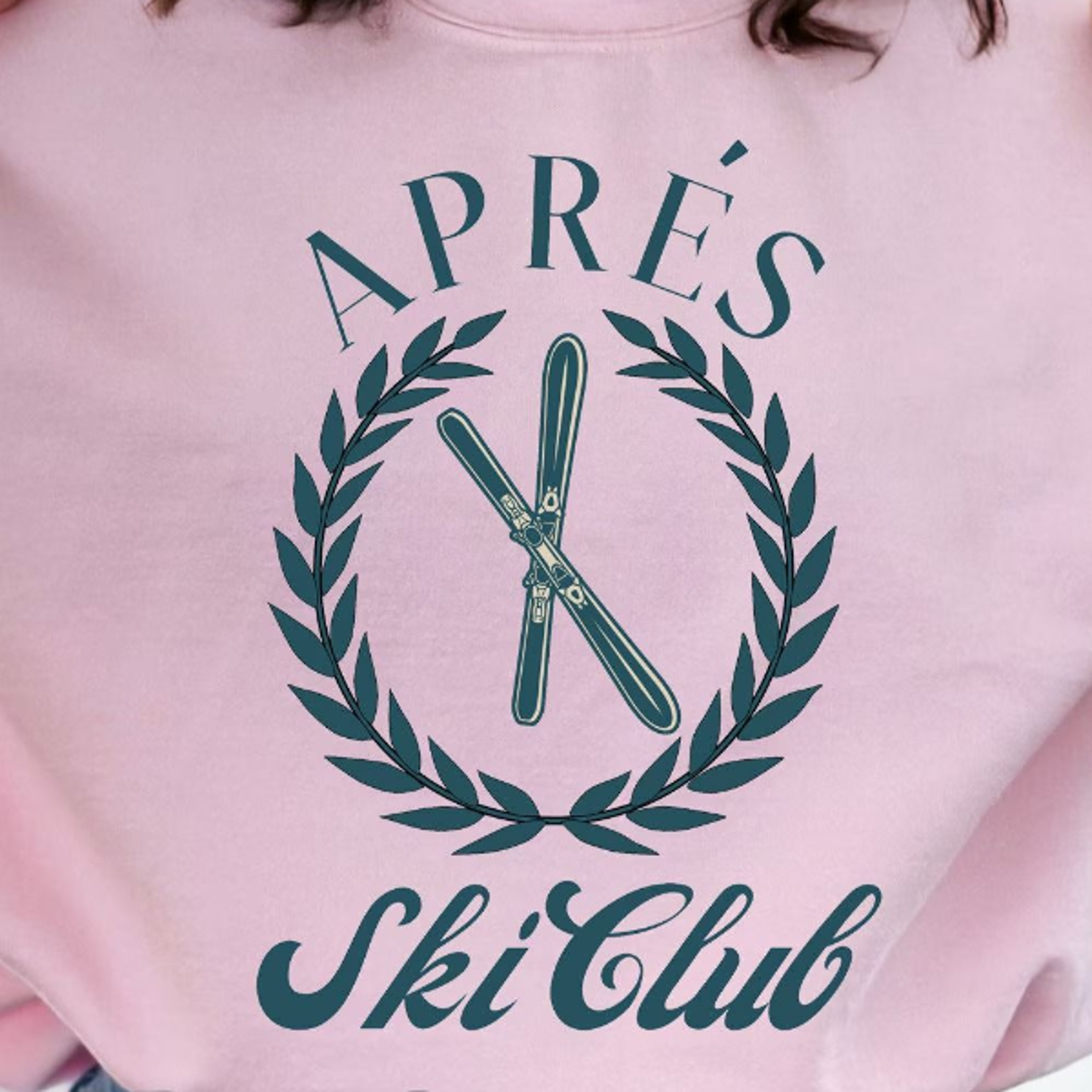 apres ski sweatshirt, ski club crewneck,cozy winter sweater for women,ski lodge apparel, alps-inspired apres ski gift,