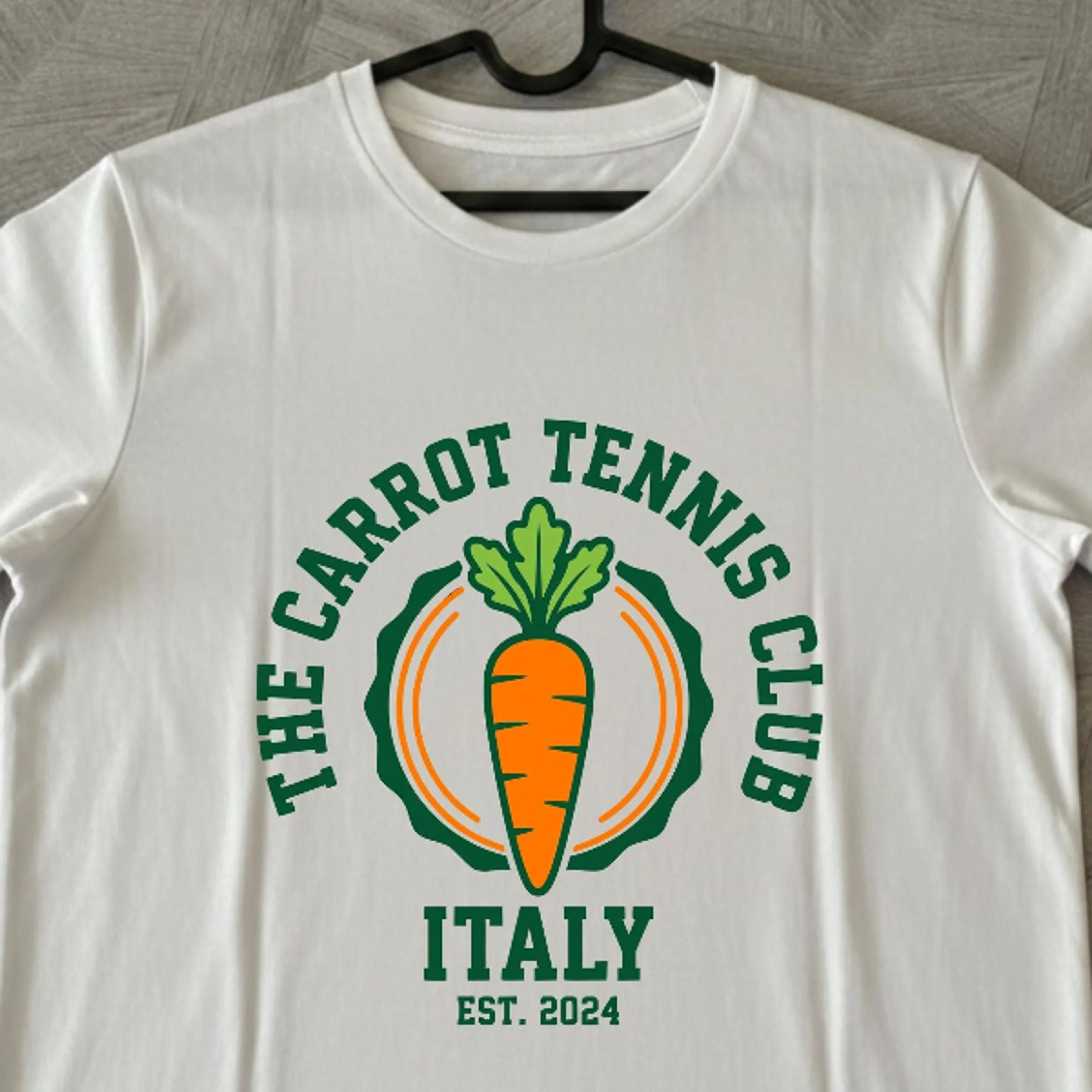 the carrot tennis club italy t-shirt - vintage aesthetic tennis t-shirt - sinner italia fan gift - retro club sportswear