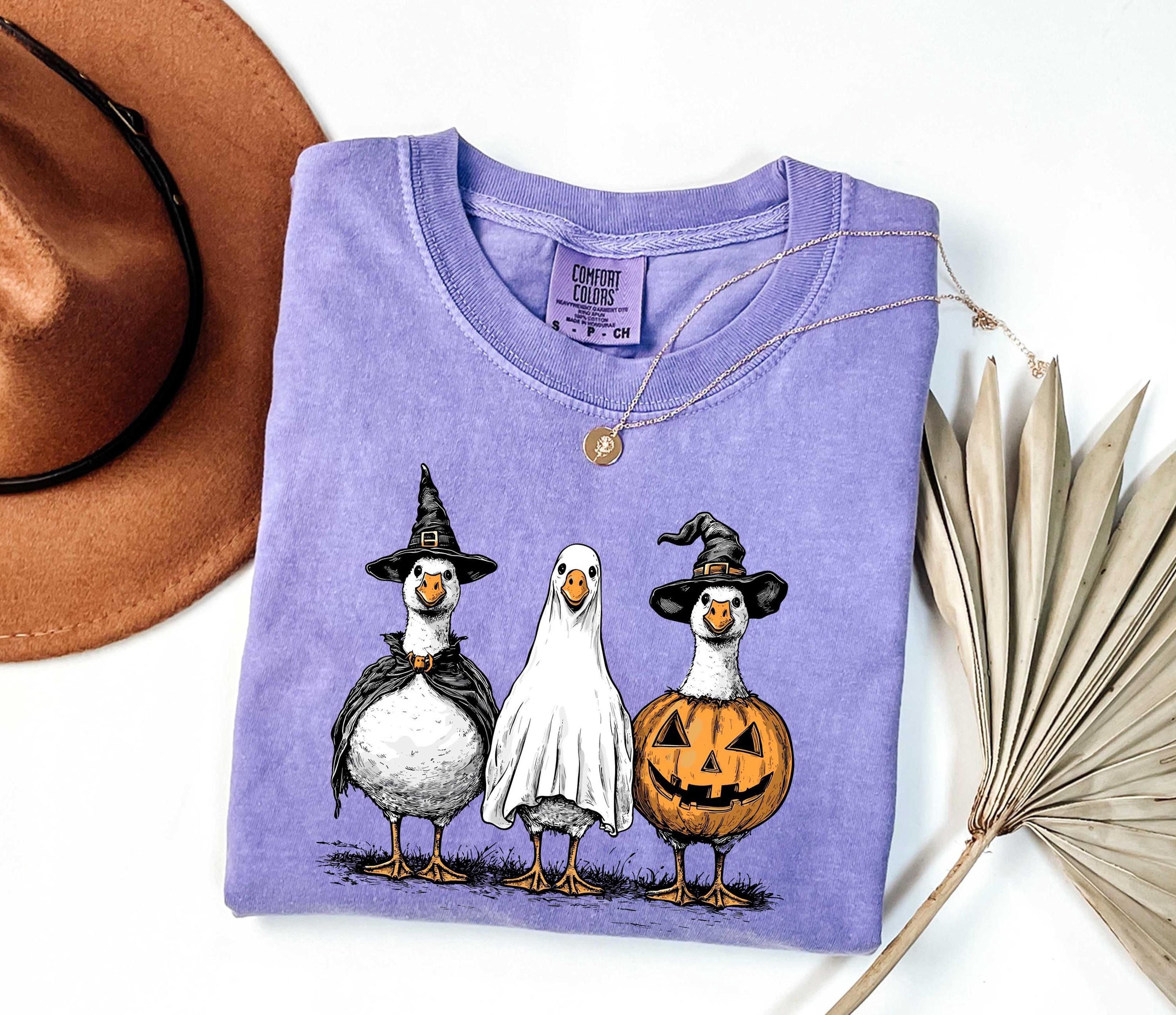 Funny Goose Bumps Halloween TShirt Retro Girly Spooky Goose Tee 2