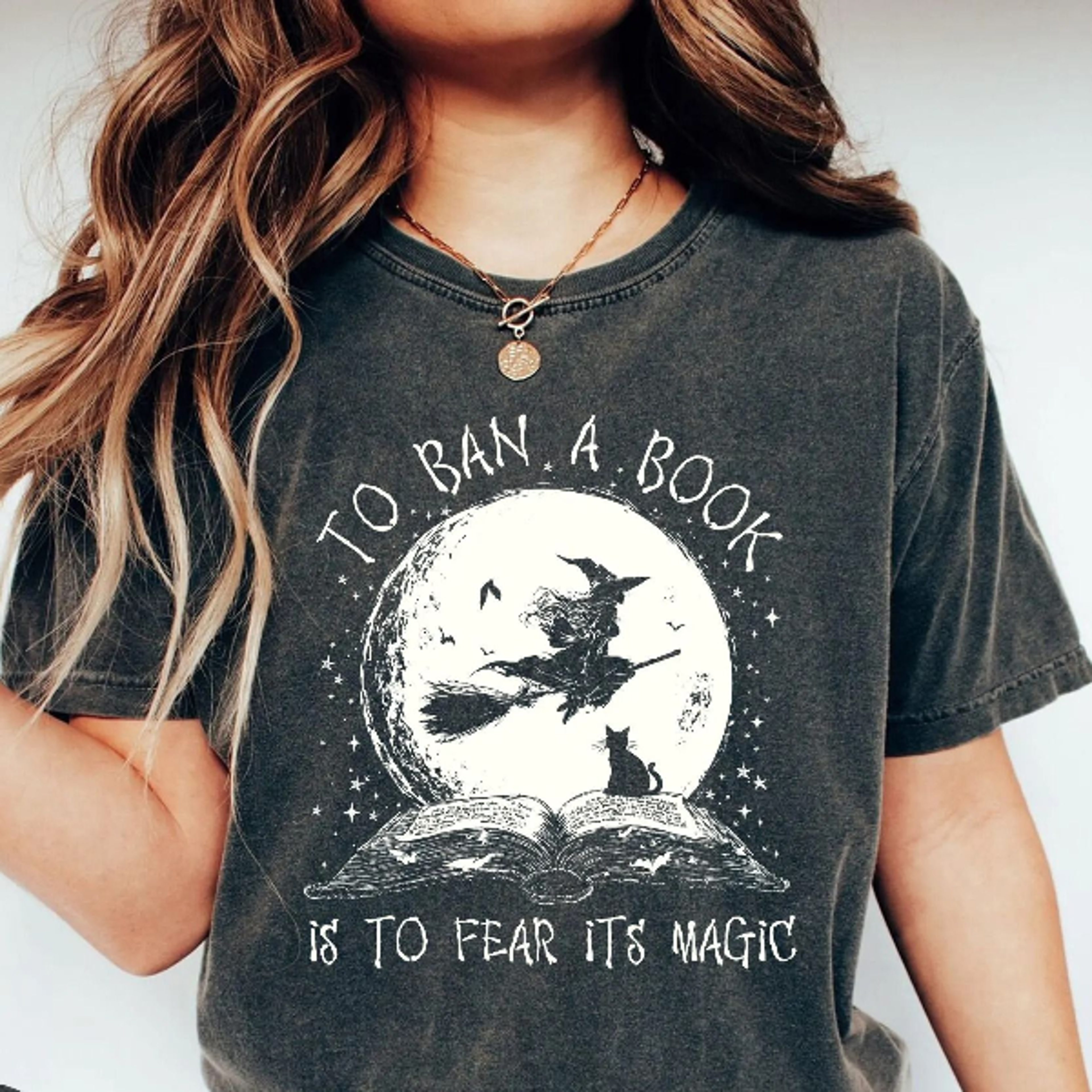 Halloween Witch Book Shirt Reading Witch Library Gift 2