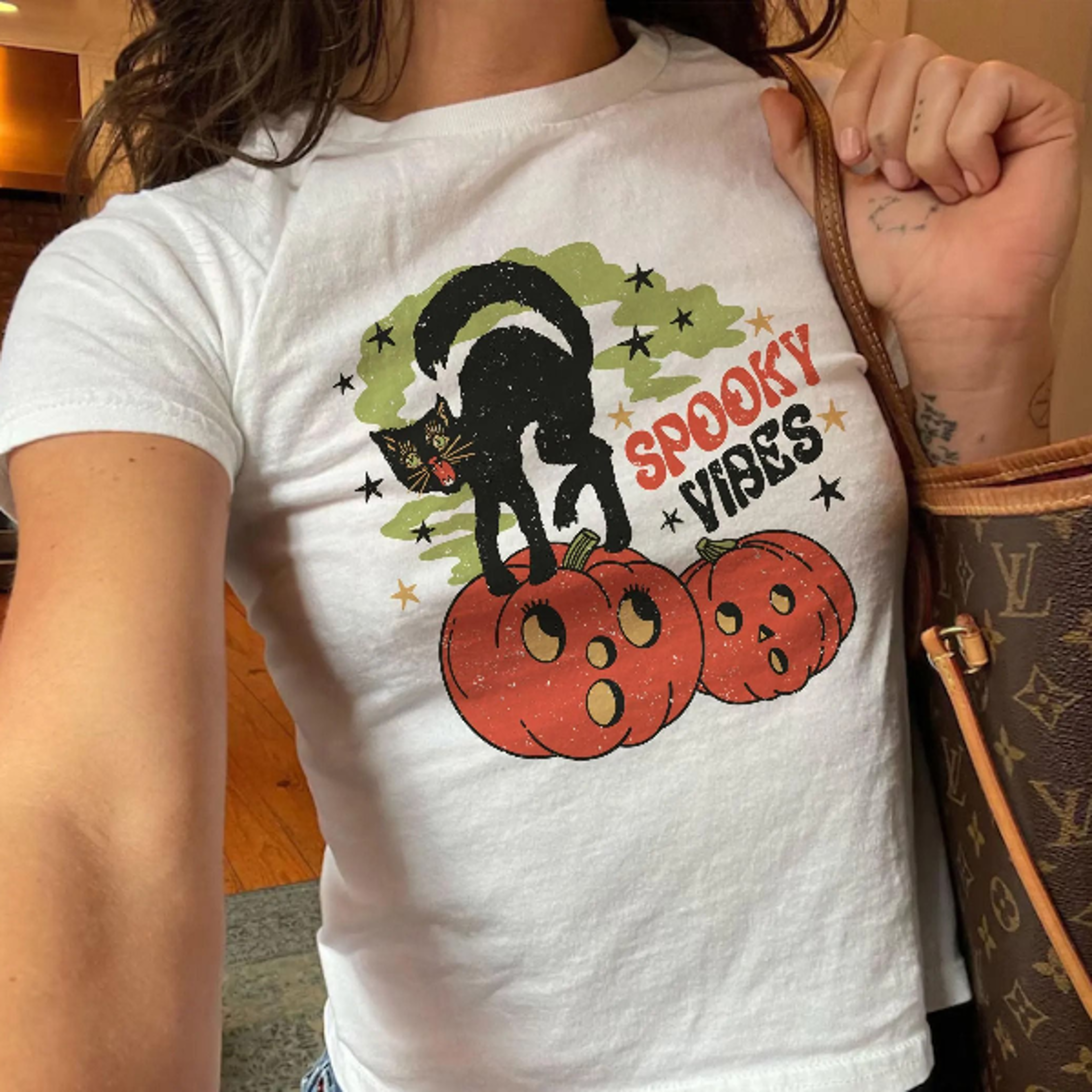 spooky vibes halloween black cat baby tee, 80s inspired cat mom baby tee, retro halloween graphic tee, pumpkin season, b
