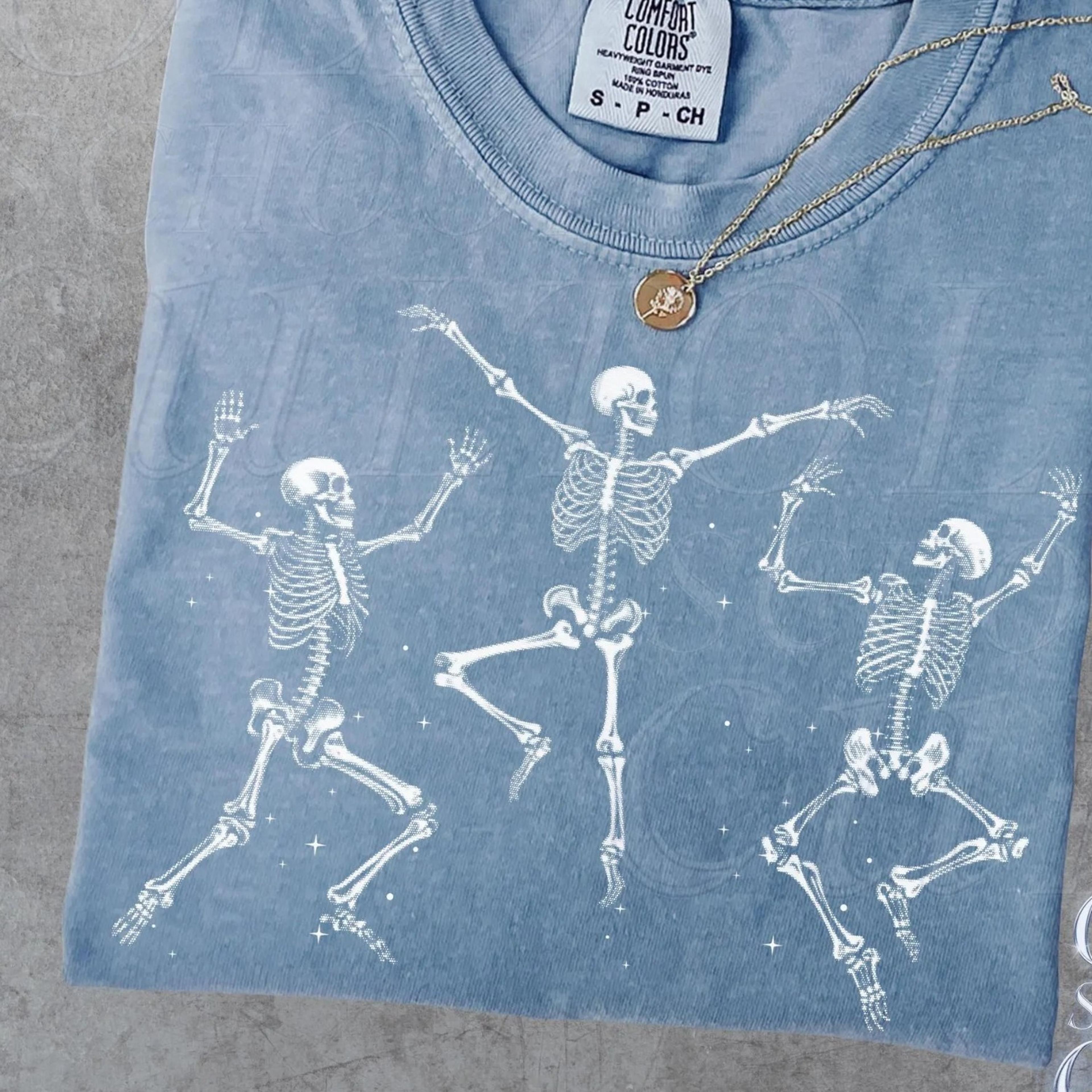 Dancing Skeleton 90s Vintage Style Tshirt Retro Y2k Skeleton Shirt Skull Funny Shirt Dancing Lovers 