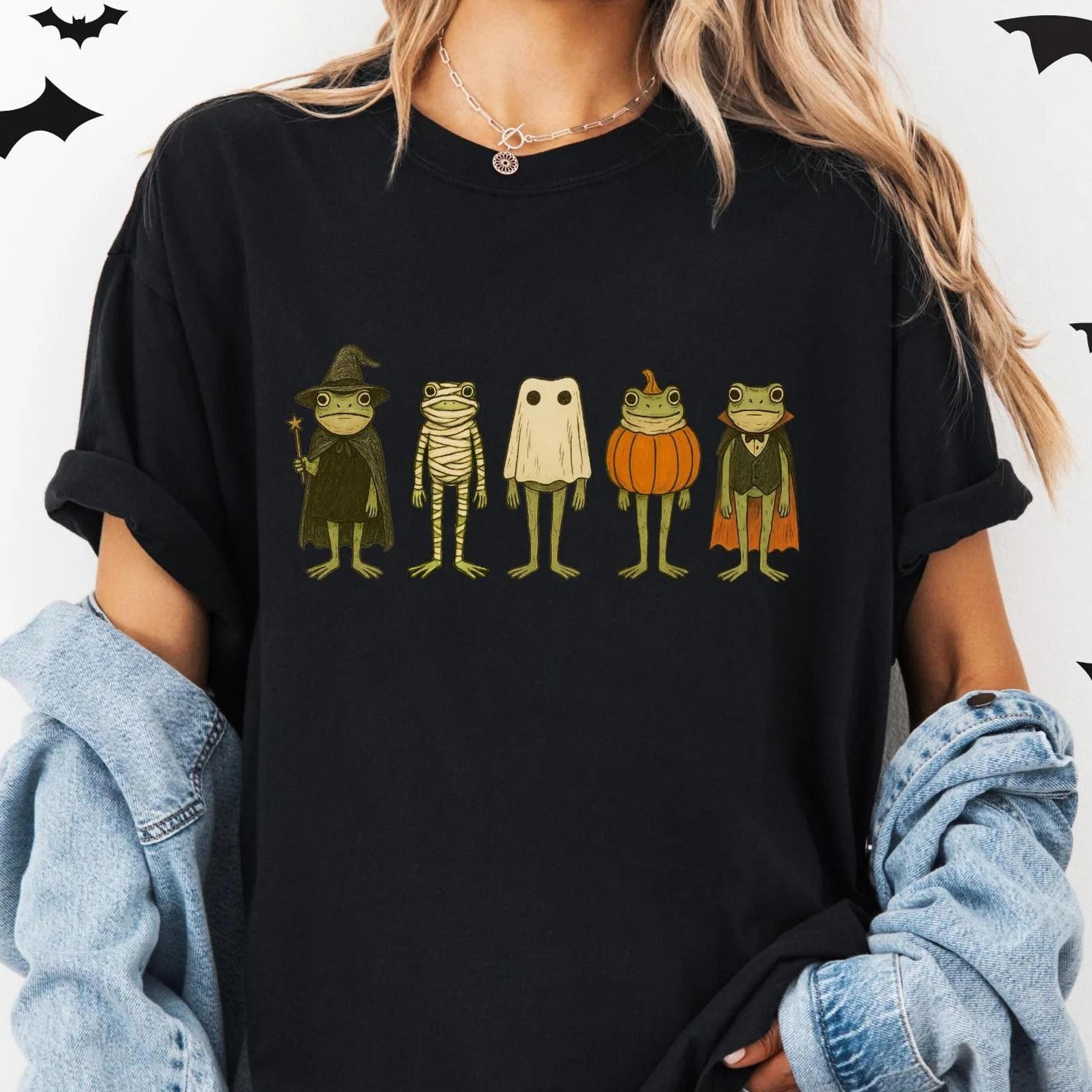 Spooky Frogs Halloween Costume TShirt Frog Lovers Gift 2jpg
