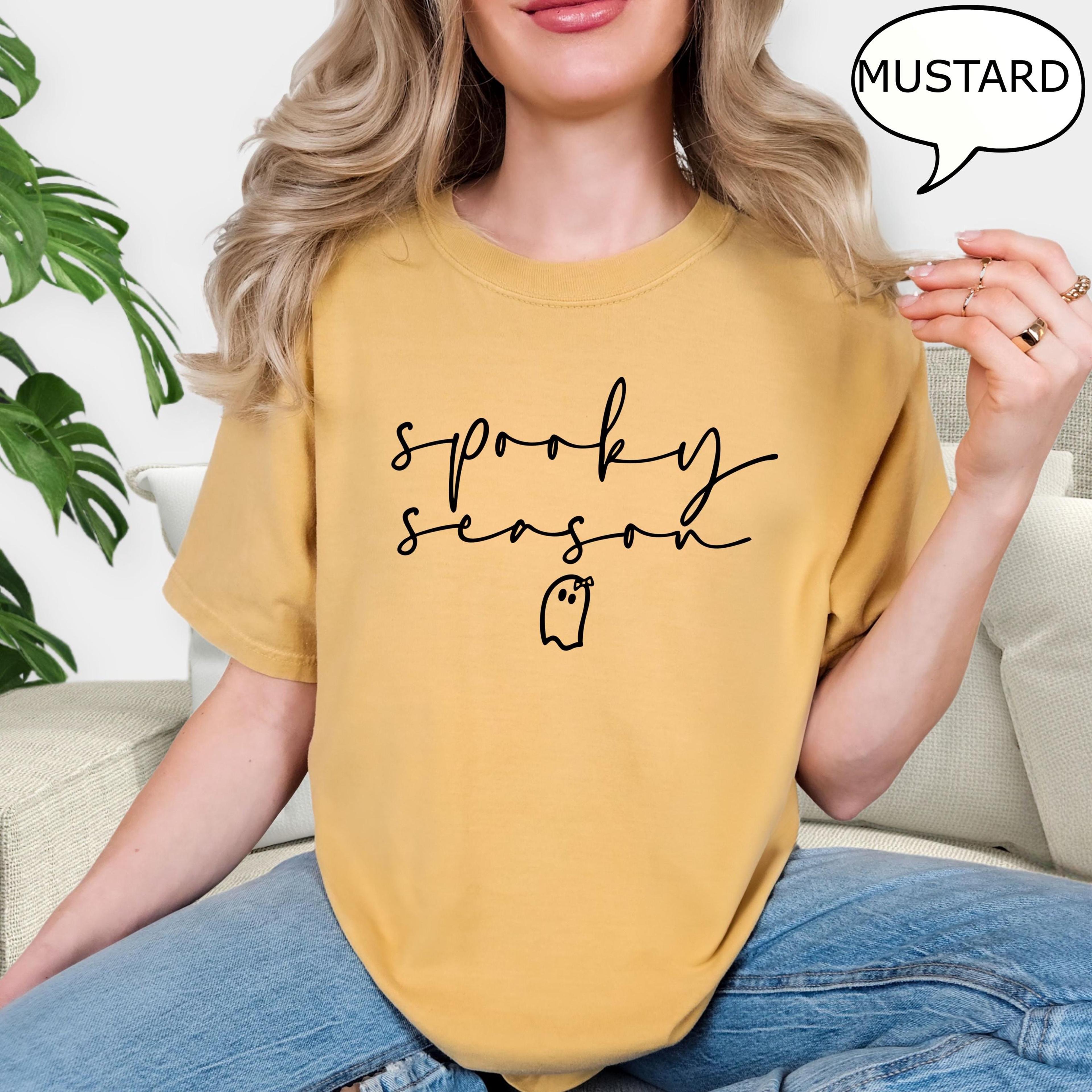 Spooky Season Shirt Cute Ghost Halloween T Shirt For Women Spooky Halloween Graphic Tee 3