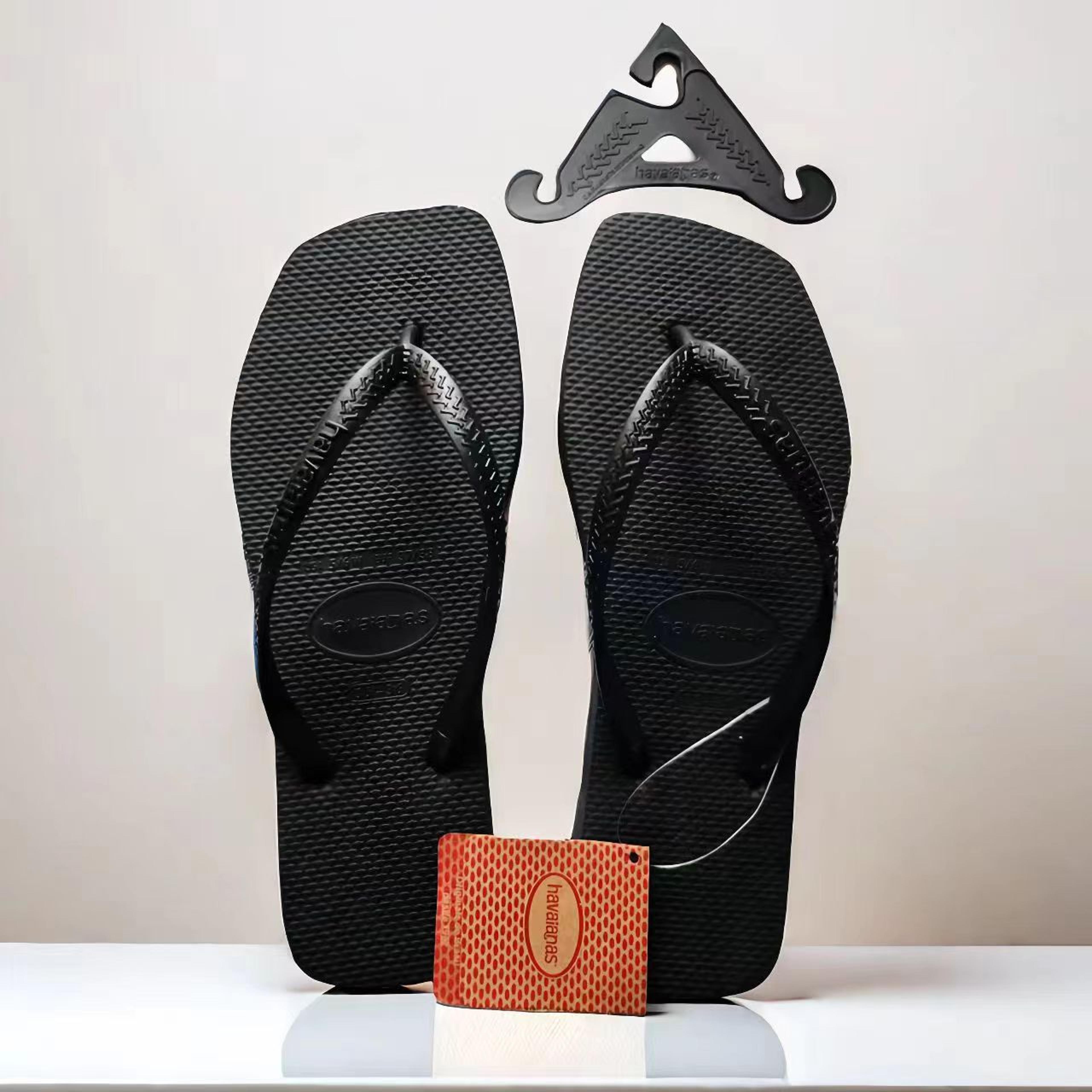 Fashionable Womens Summer Flip Flops Comfortable Outdoor Travel Slippers For Beach  Casual Wear 2