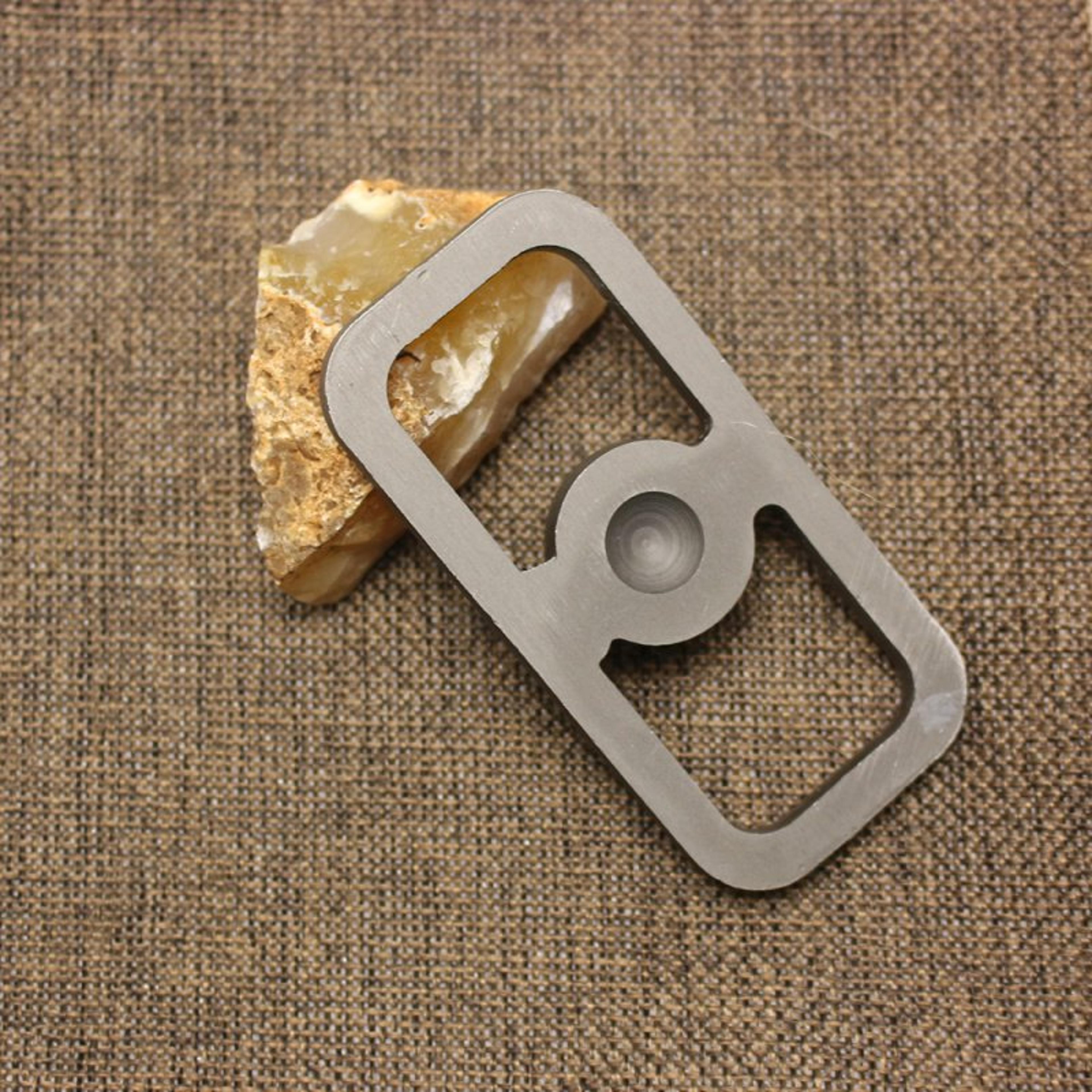 high-carbon steel survival fire starter outdoor camping & hiking tool