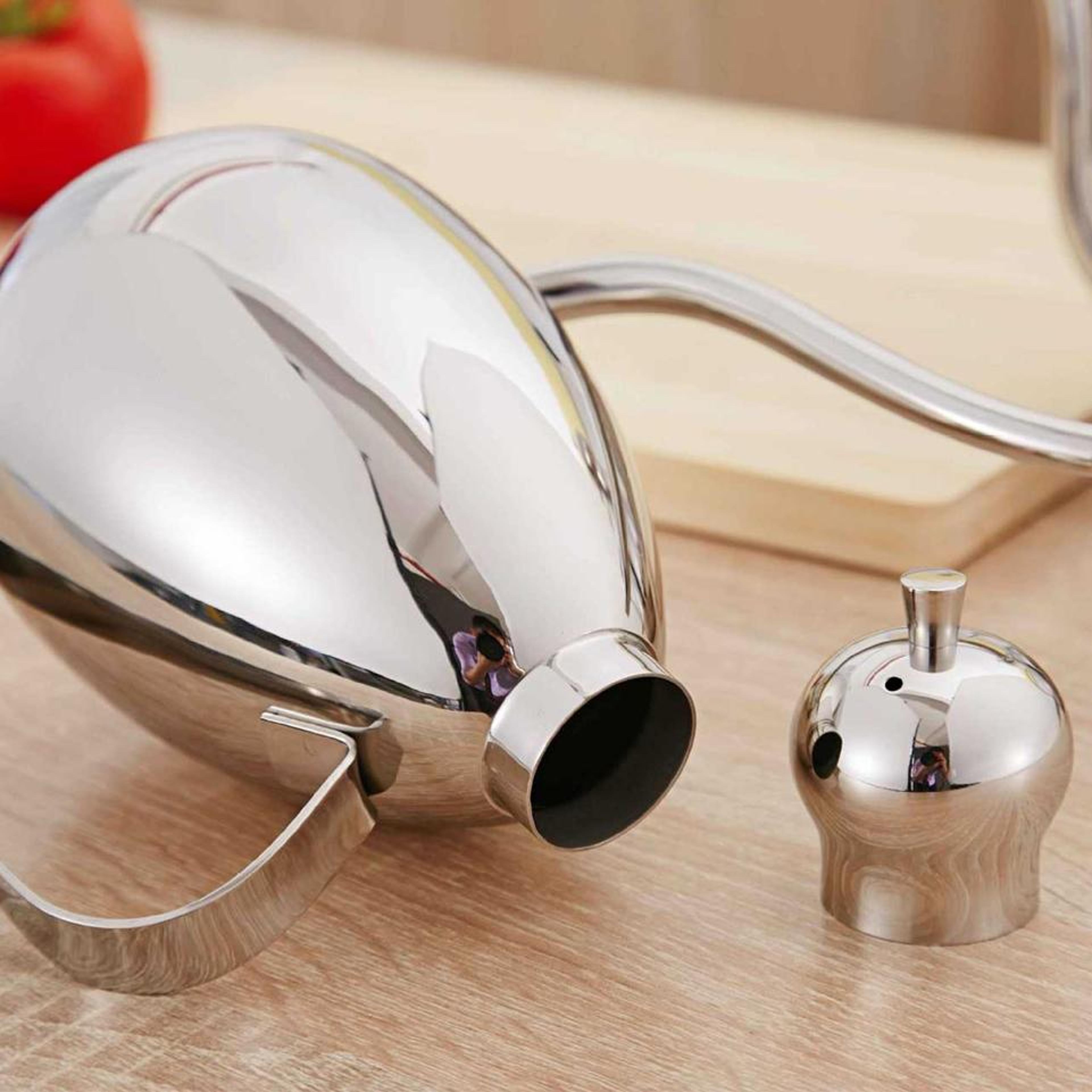 Stainless Steel Seasoning Pot With LeakResistant Seal 2