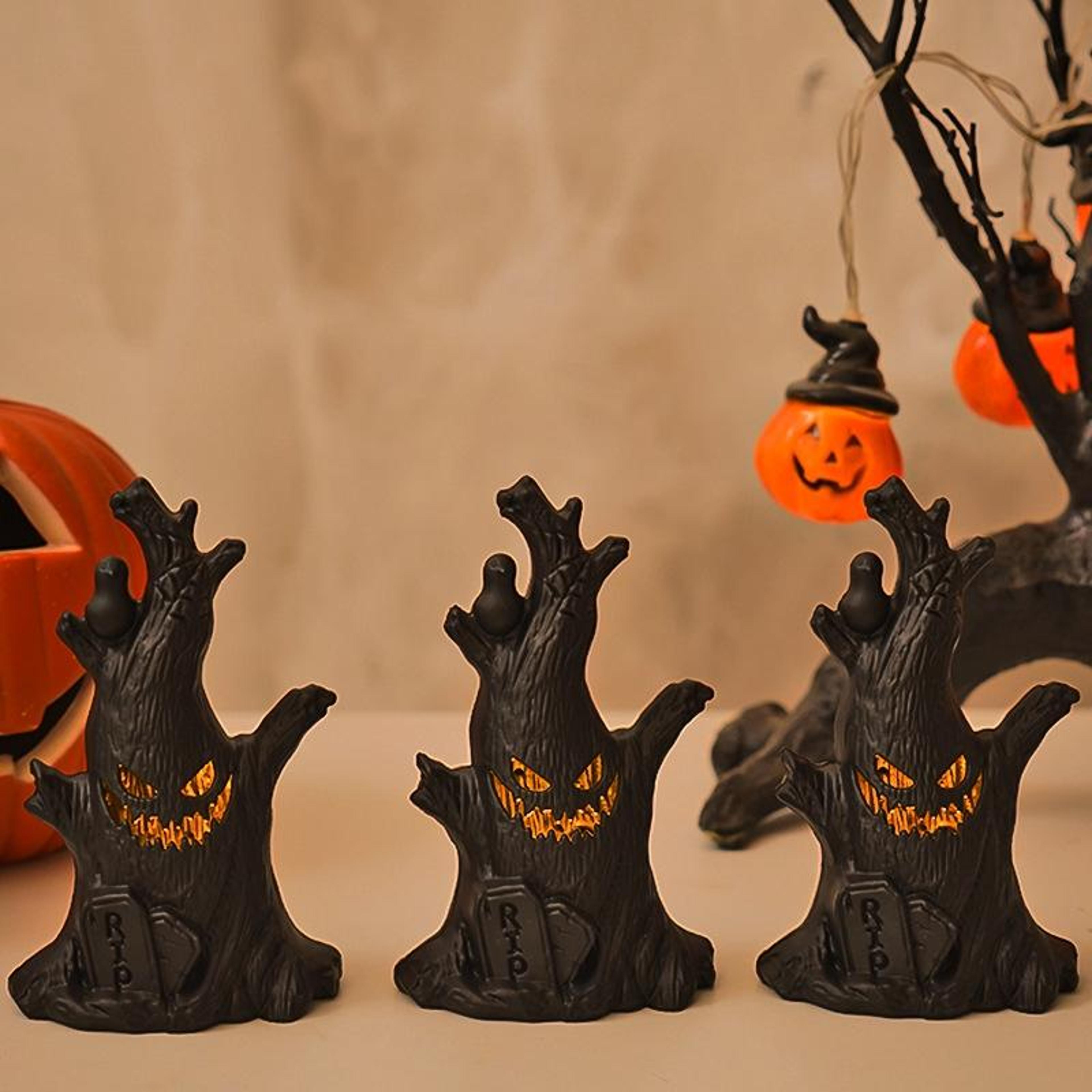 Halloween Ghost Face Tree Stump LED Candle Lantern Decoration 3
