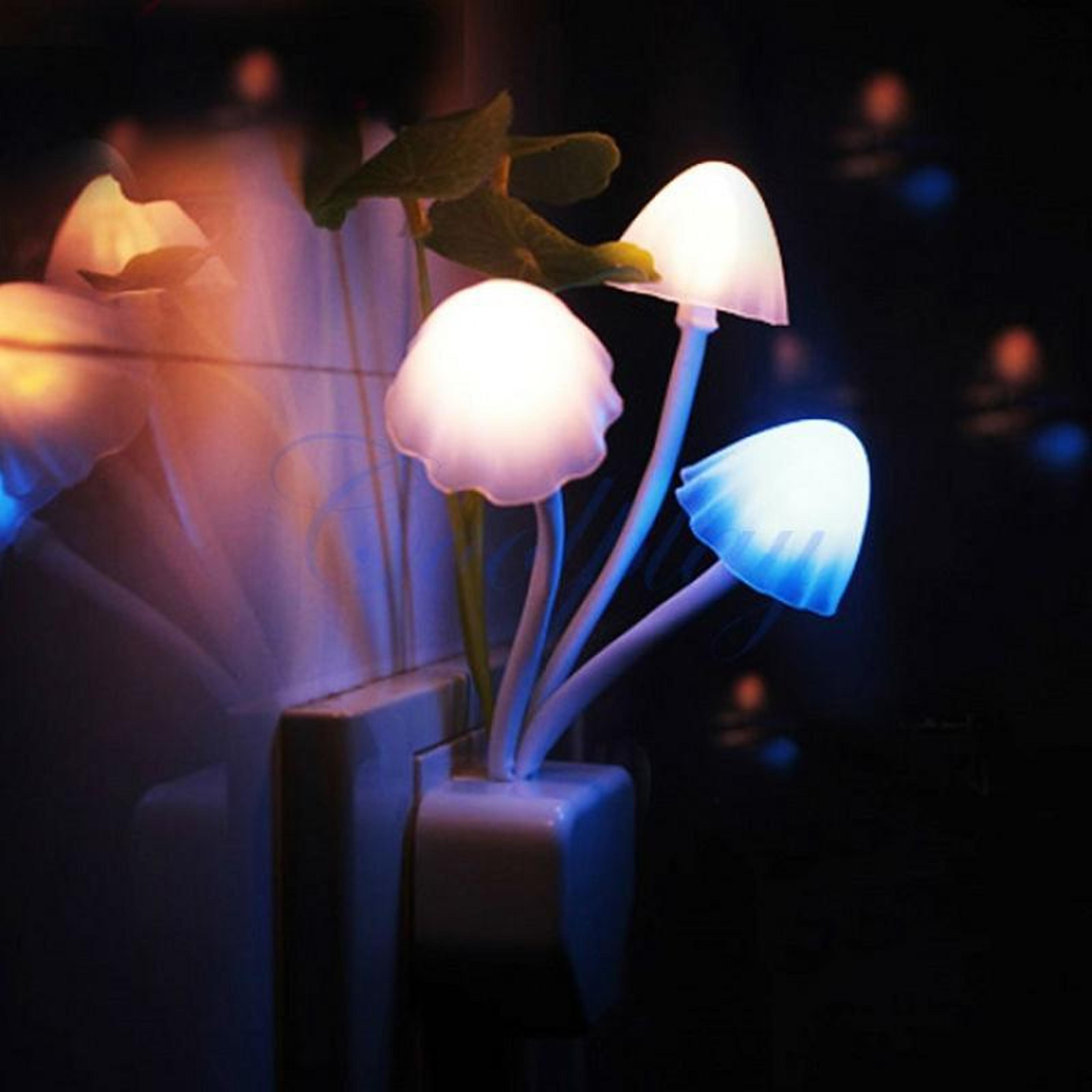 realistic lucky mushroom night light - glowing led lamp perfect for cozy ambiance & gifts