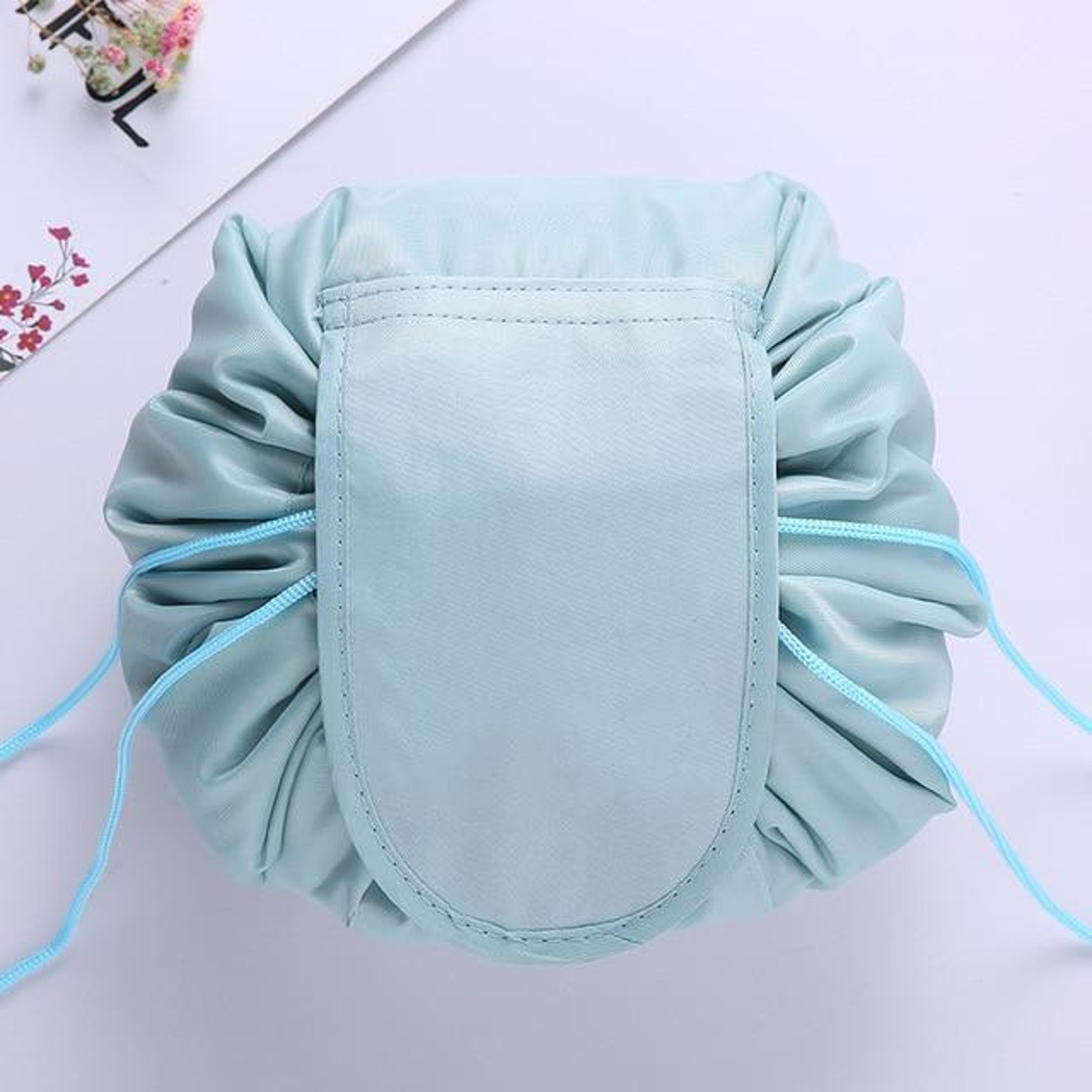 Travel Make Up Wrap Bag Green 1