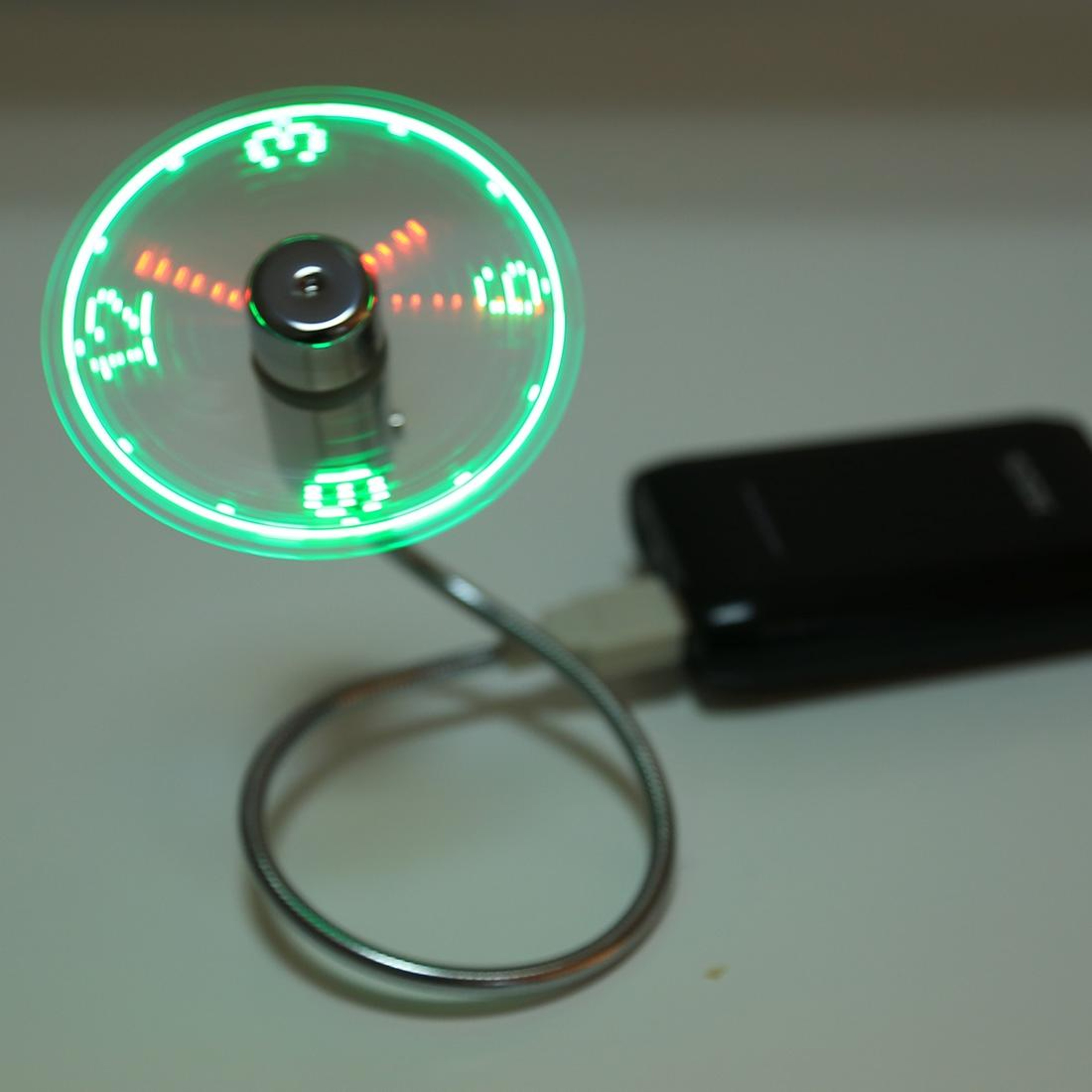 USB Clock Fan with Flexible Neck & LED Time Display Compact Laptop USB Mini Fan – view 3