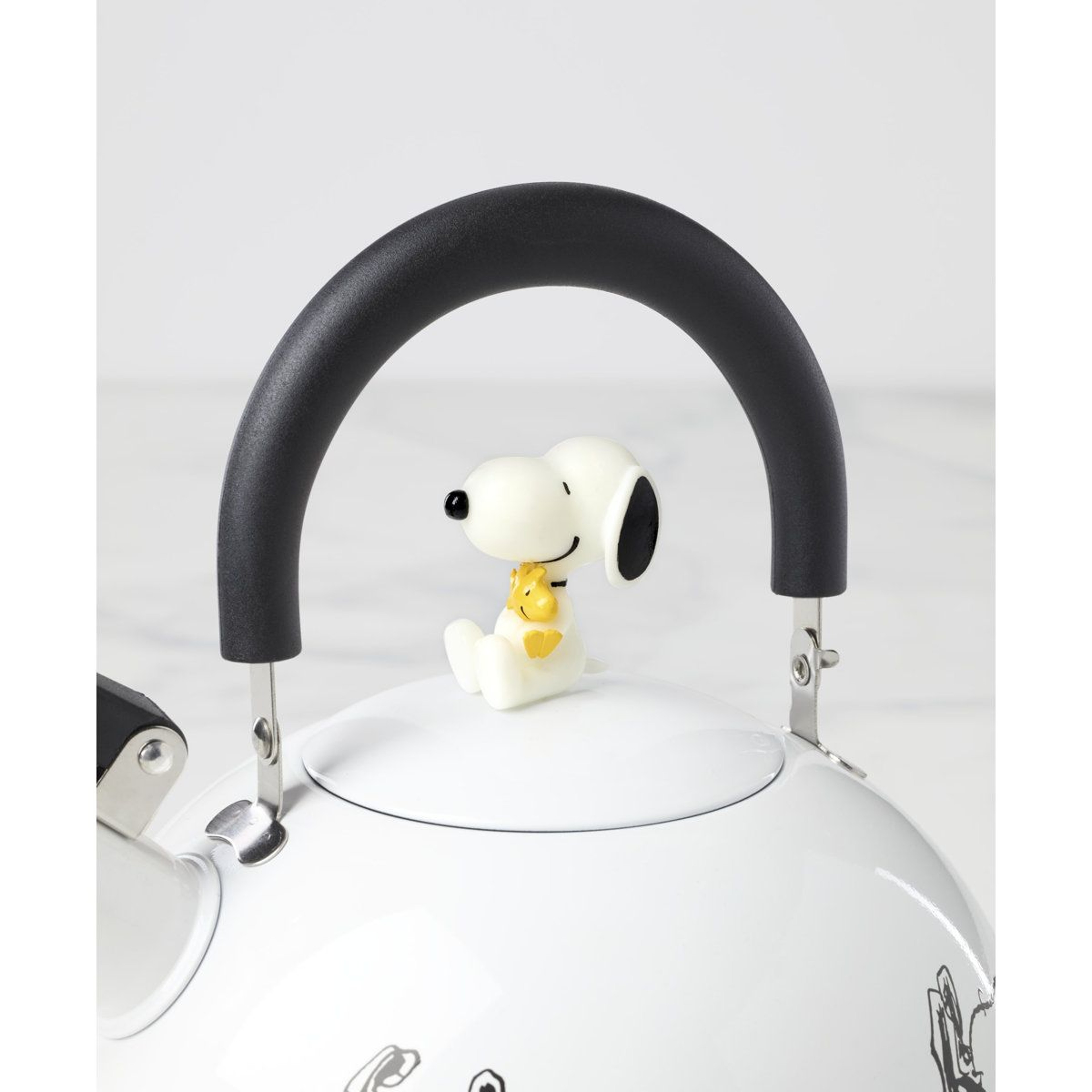 Chef Snoopy Enamel Tea Kettle With Woodstock 845 Oz 1