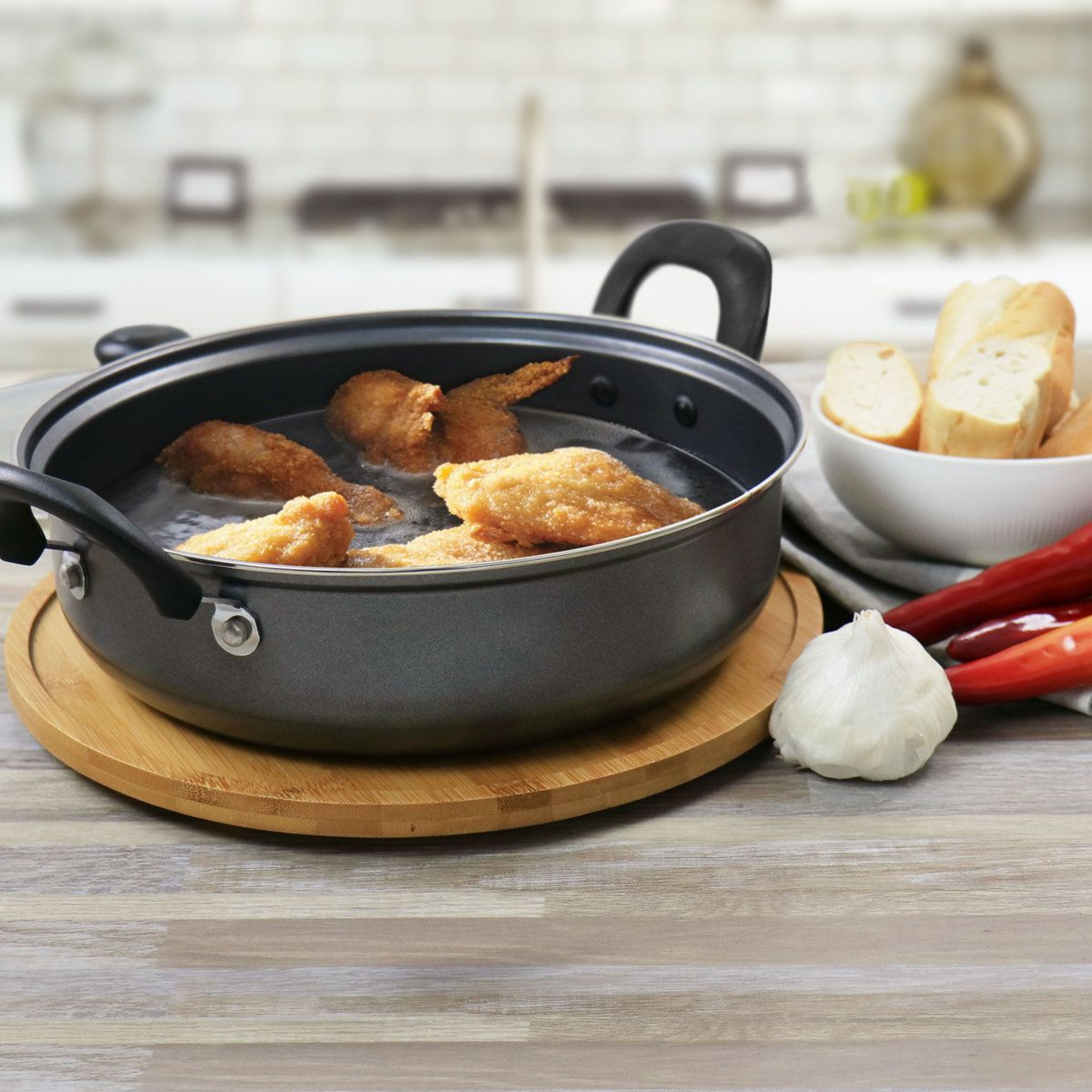 12 Inch Non Stick Aluminum Frying Pan With Lid 1