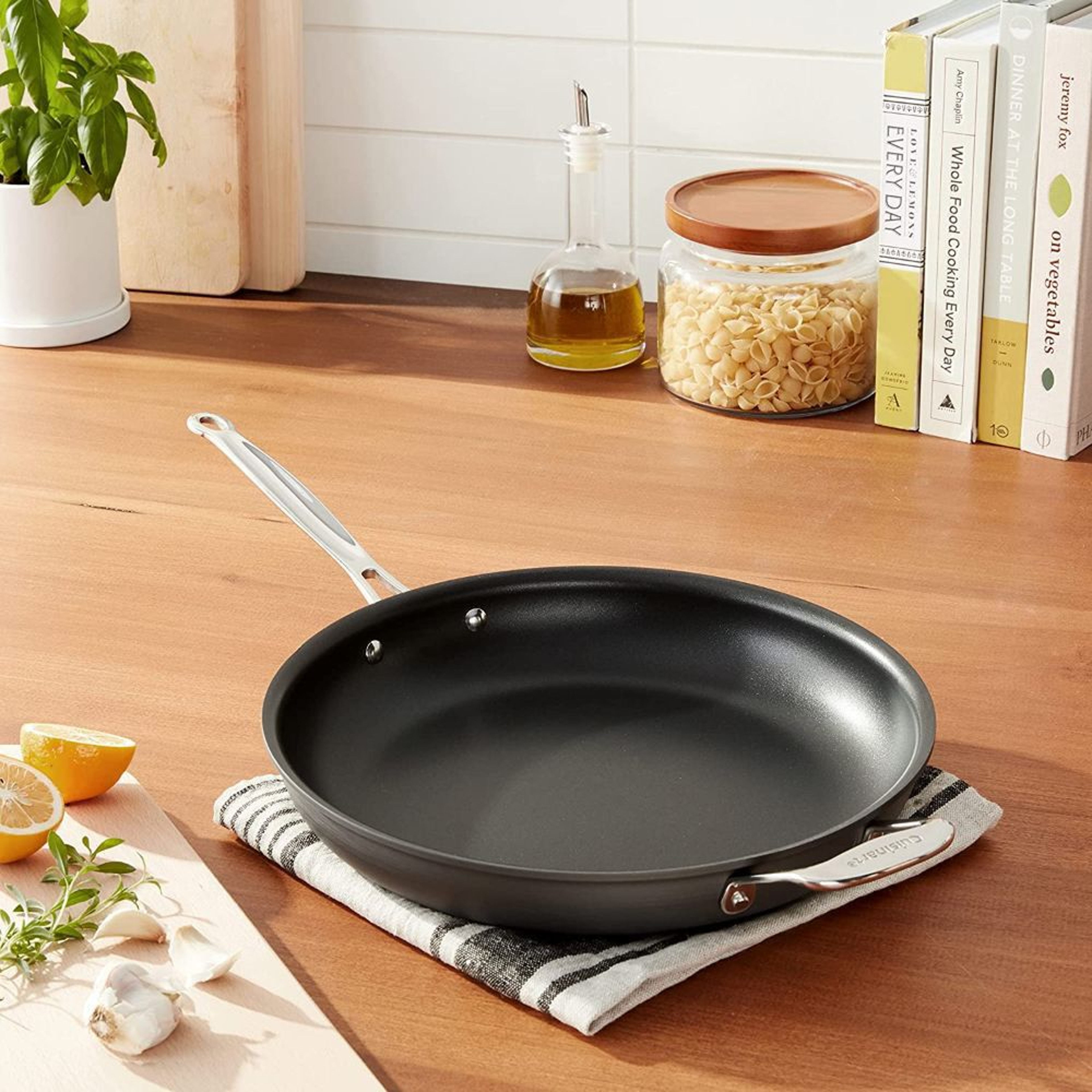 Hard Anodized Nonstick Skillet With Cool Touch Handle For Healthy Everyday Cooking 2
