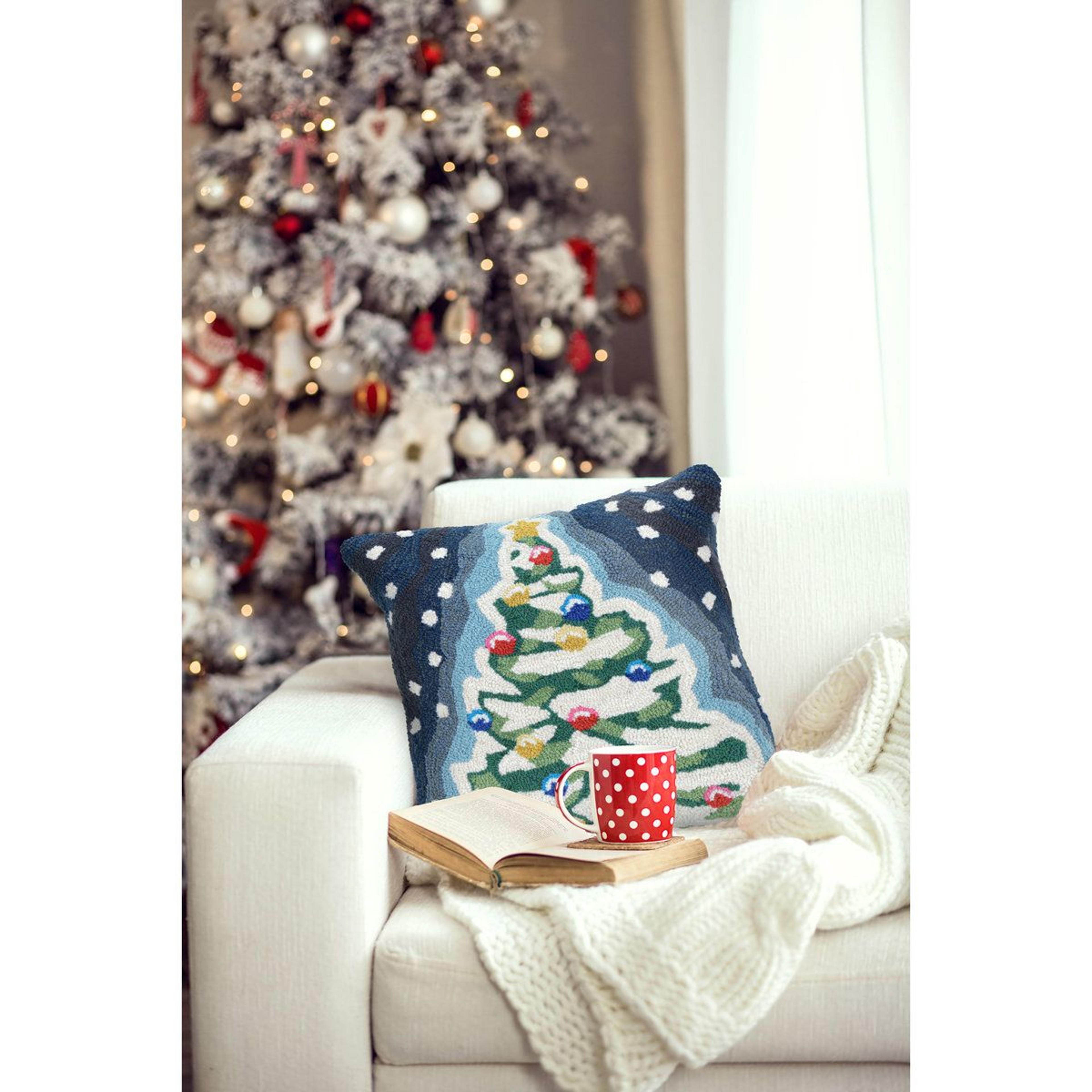 Lush Decor Christmas Tree Outdoor Throw Pillow With Insert 3
