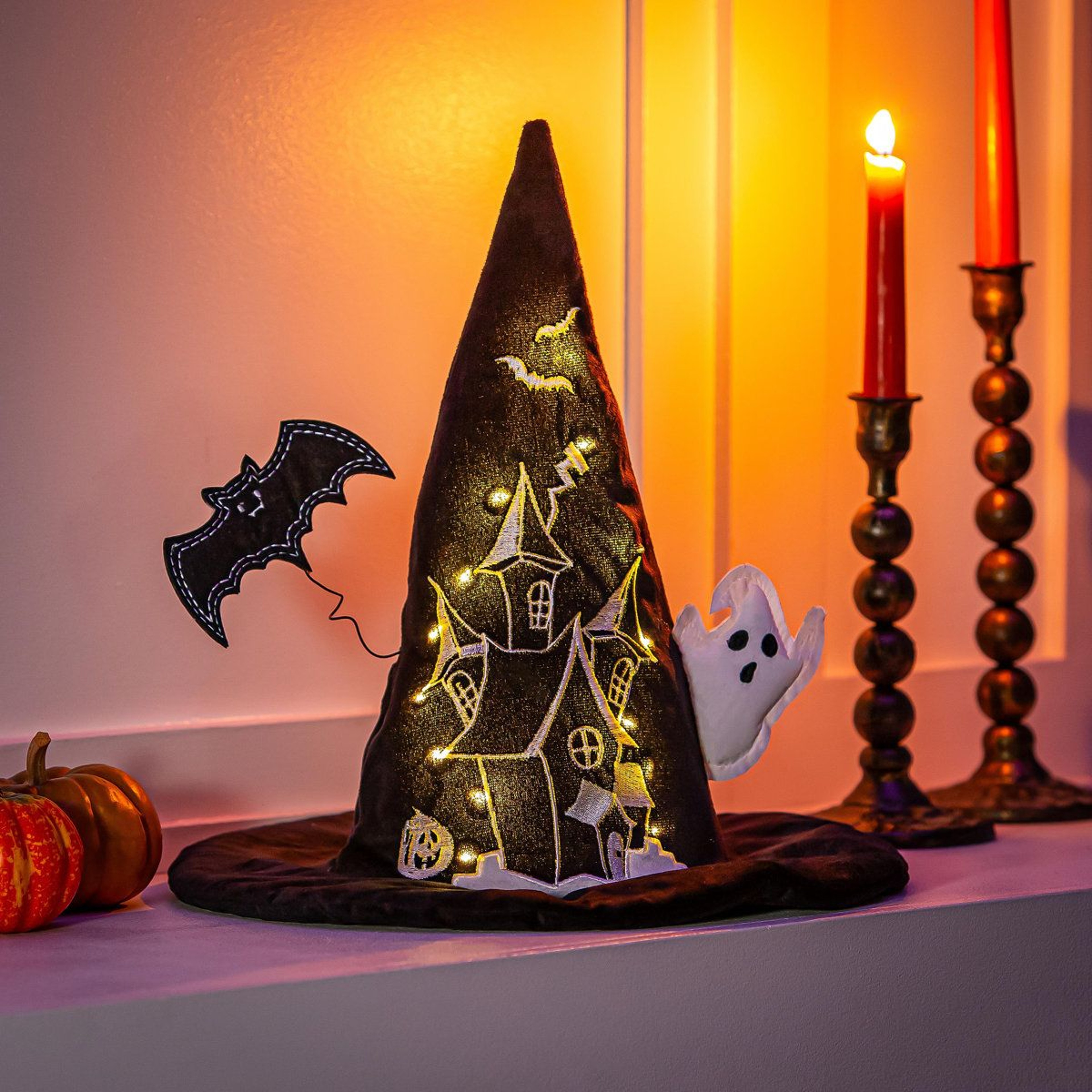 LED Witch Hat Table Decor  1375 Inch BatteryPowered Halloween Decoration 1