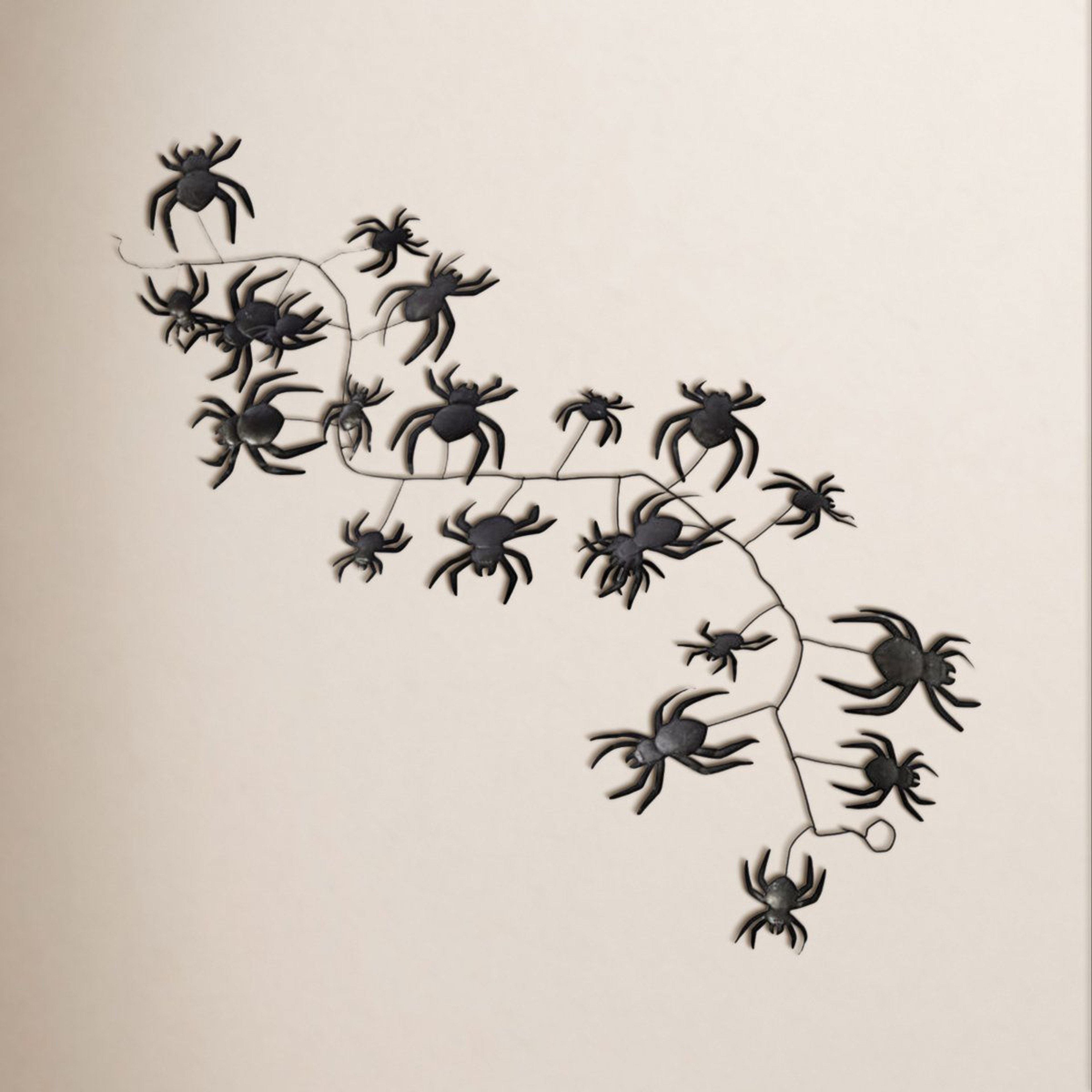 Halloween Black Widow Spider Garland With Adjustable Legs  68 Inch Spooky Decor 0