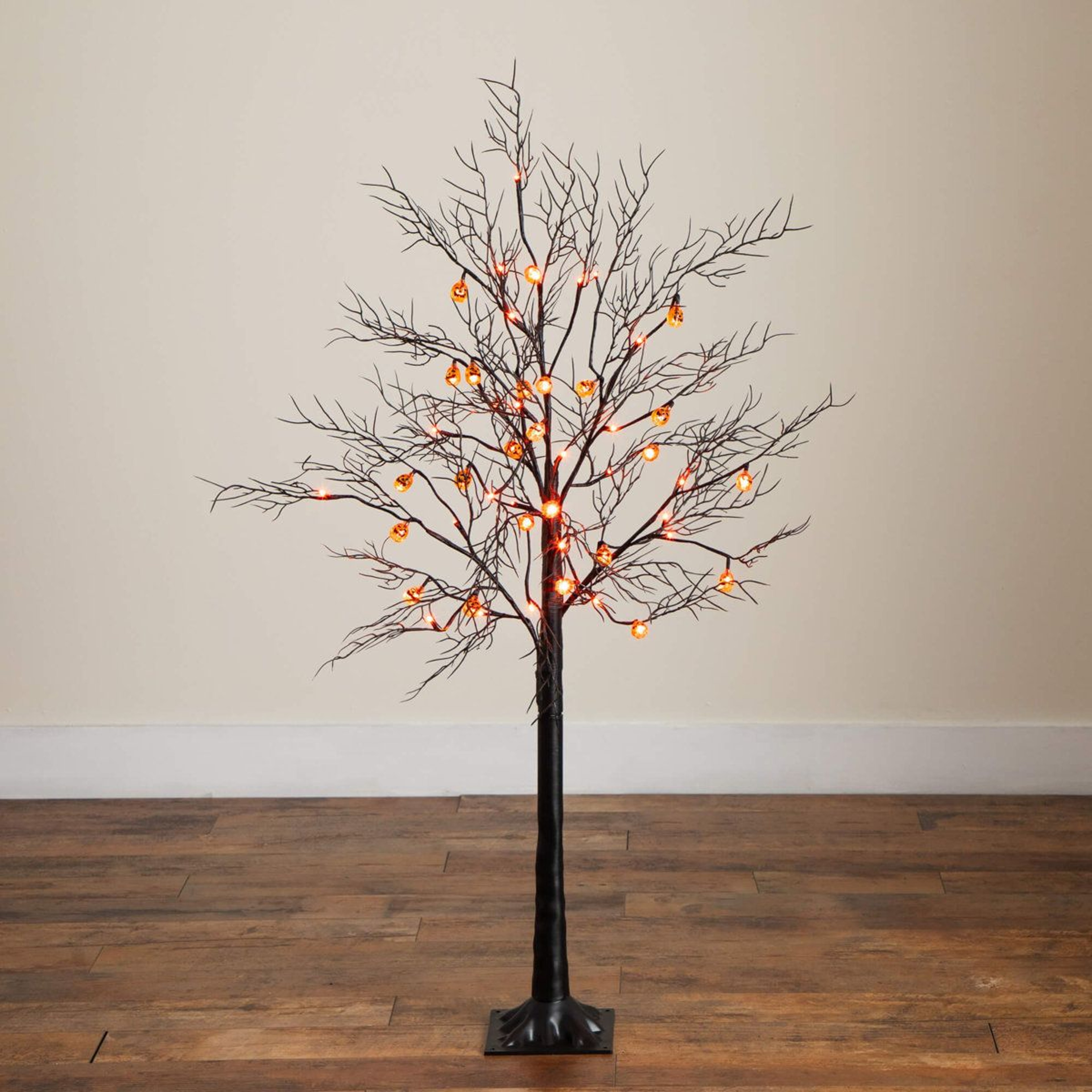 PreLit Halloween Black Twig Tree With 24 Pumpkins And 48 Orange LED Lights 9