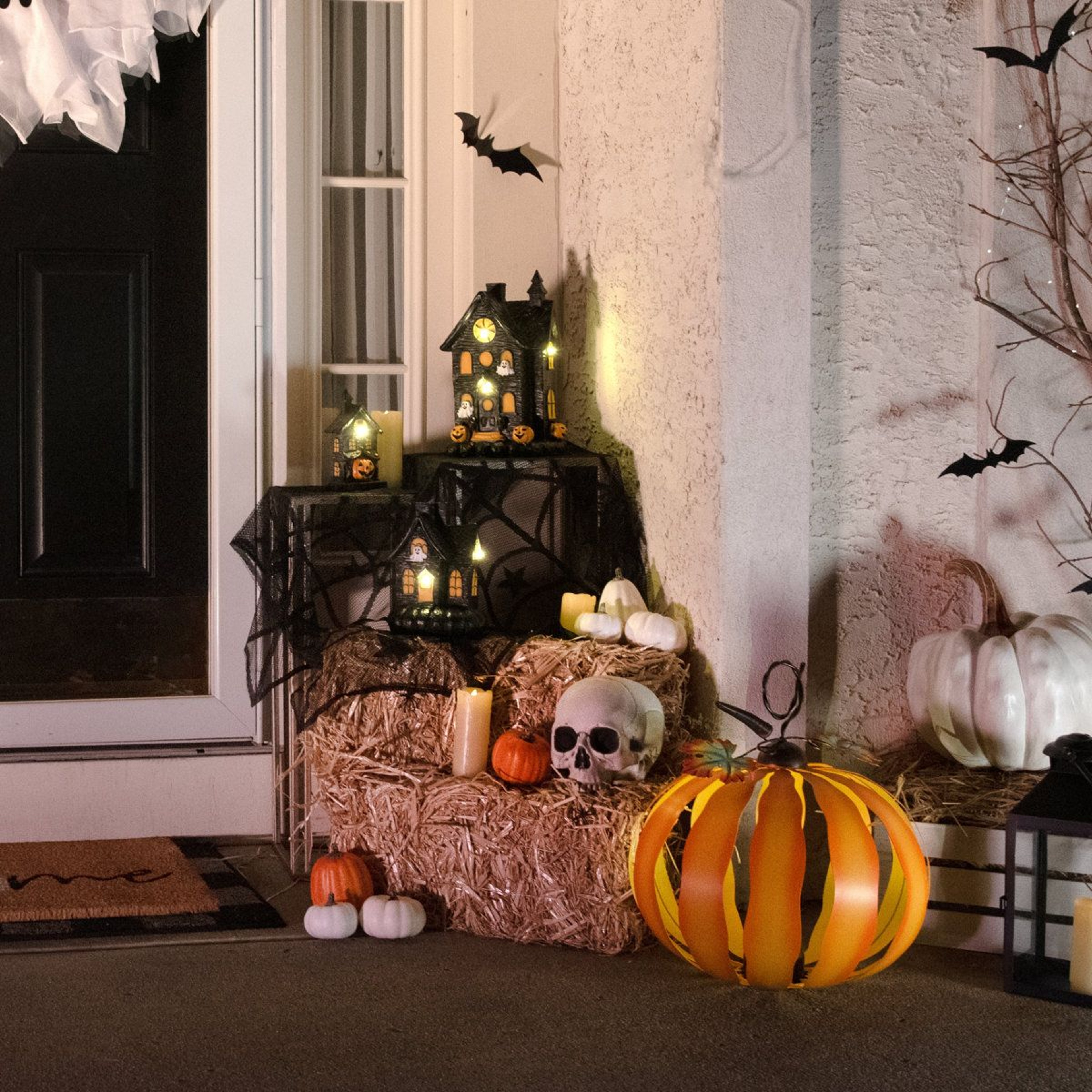 3Piece LED Lighted Haunted House Set For Halloween Decorations 10