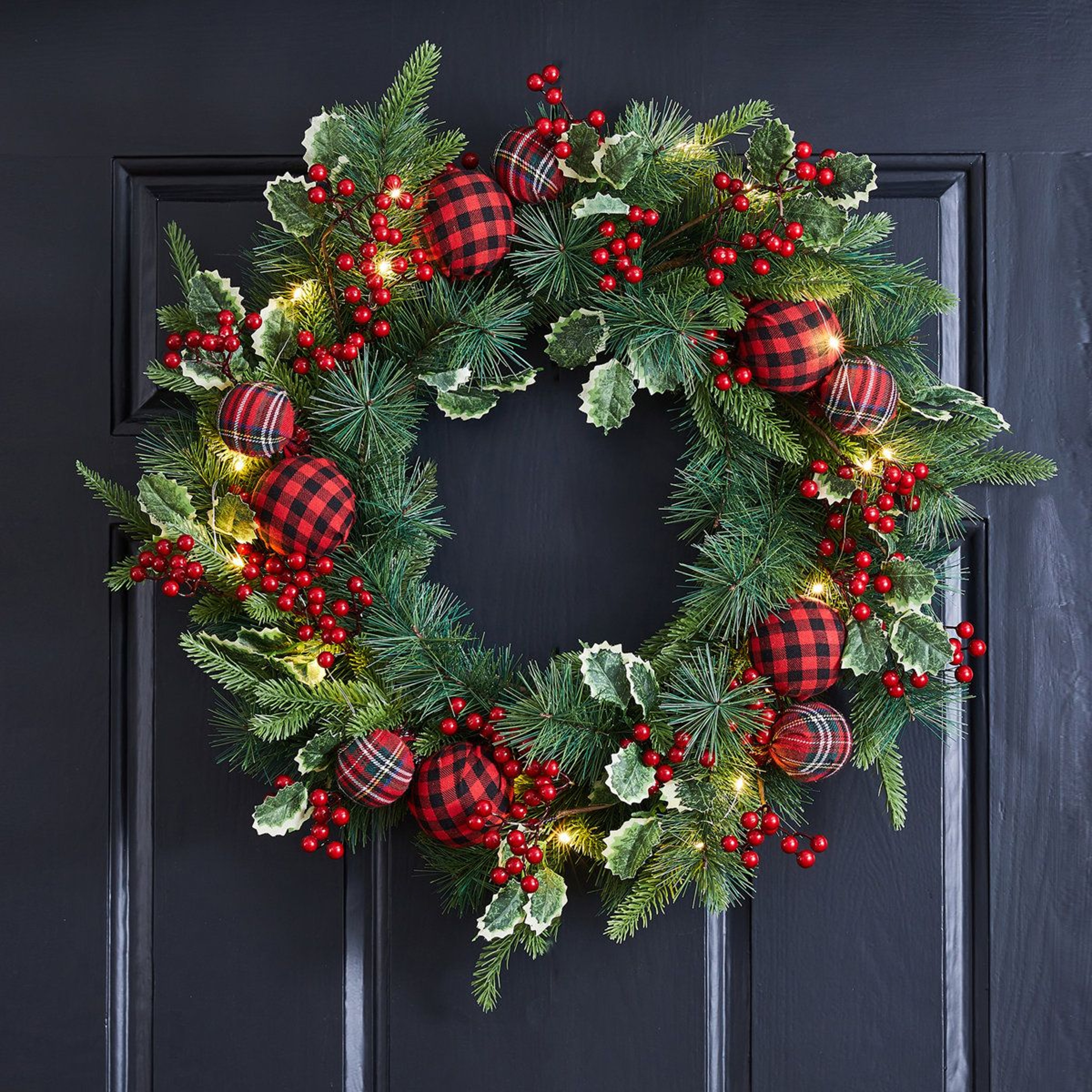 24Inch PreLit Christmas Wreath With Warm White LED Lights And Pine Cones 9