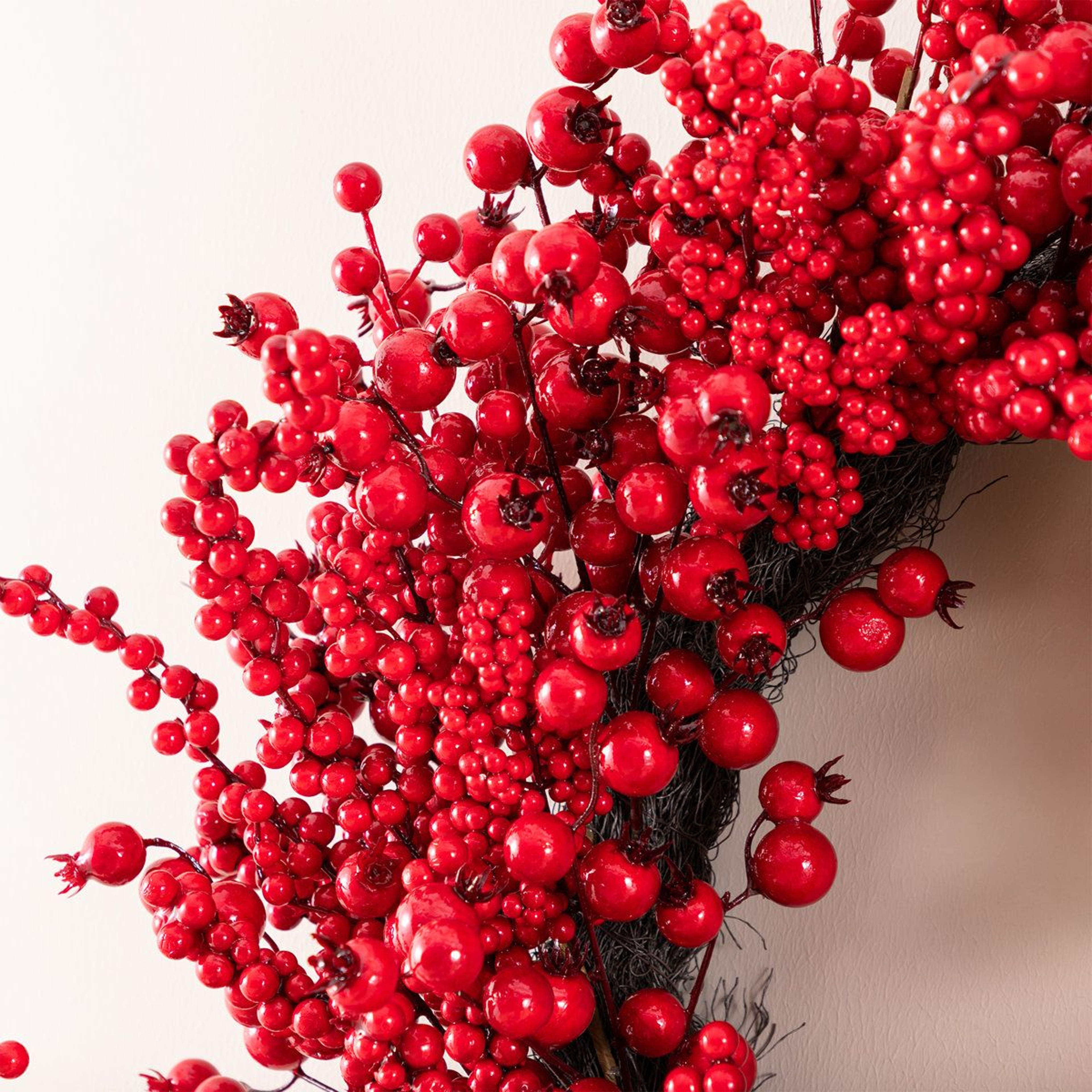 28 Inch Red Christmas Berry Wreath For Holiday Door And Wall Decor 4