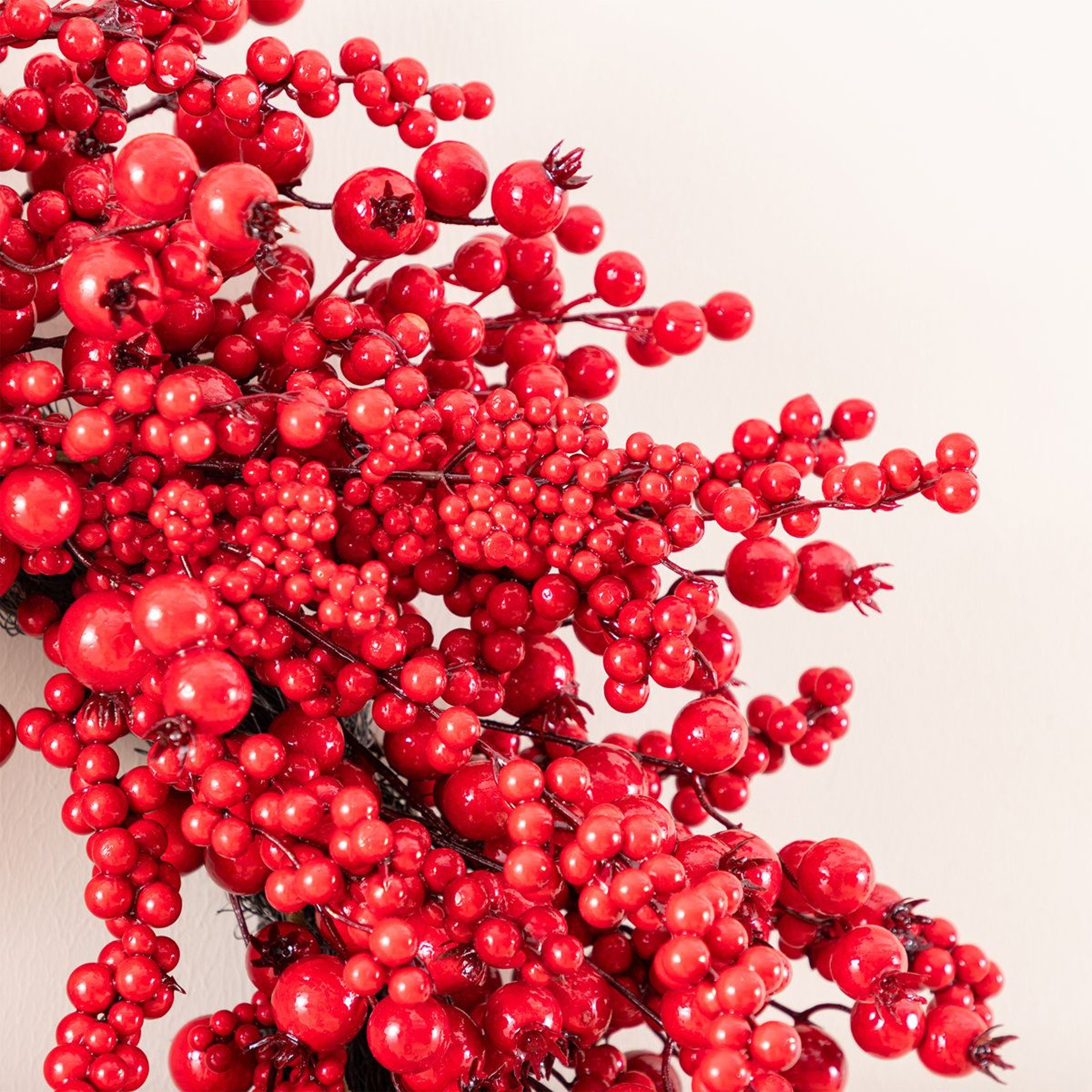 28 Inch Red Christmas Berry Wreath For Holiday Door And Wall Decor 9