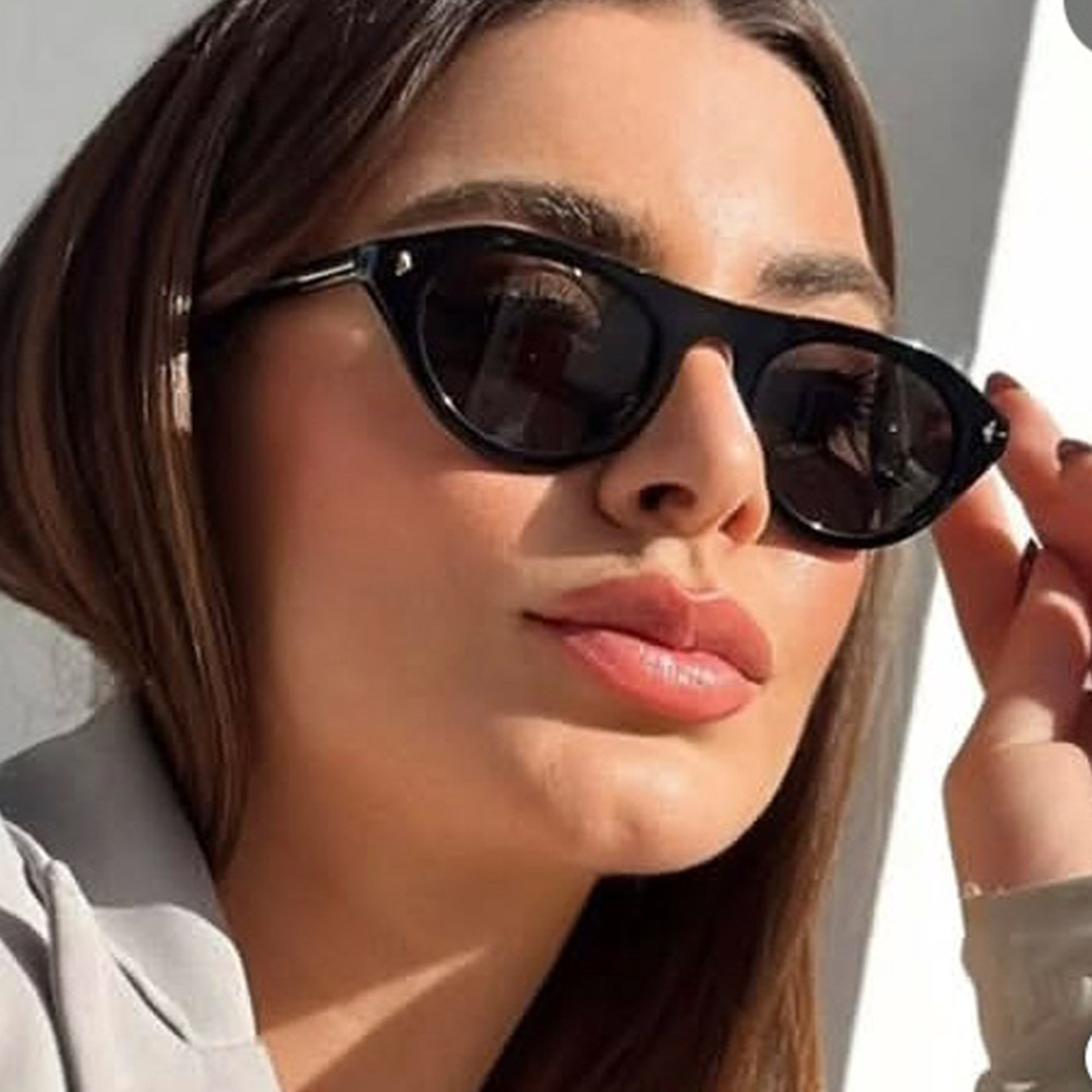 Vintage Triangle Cat Eye Sunglasses – view 3