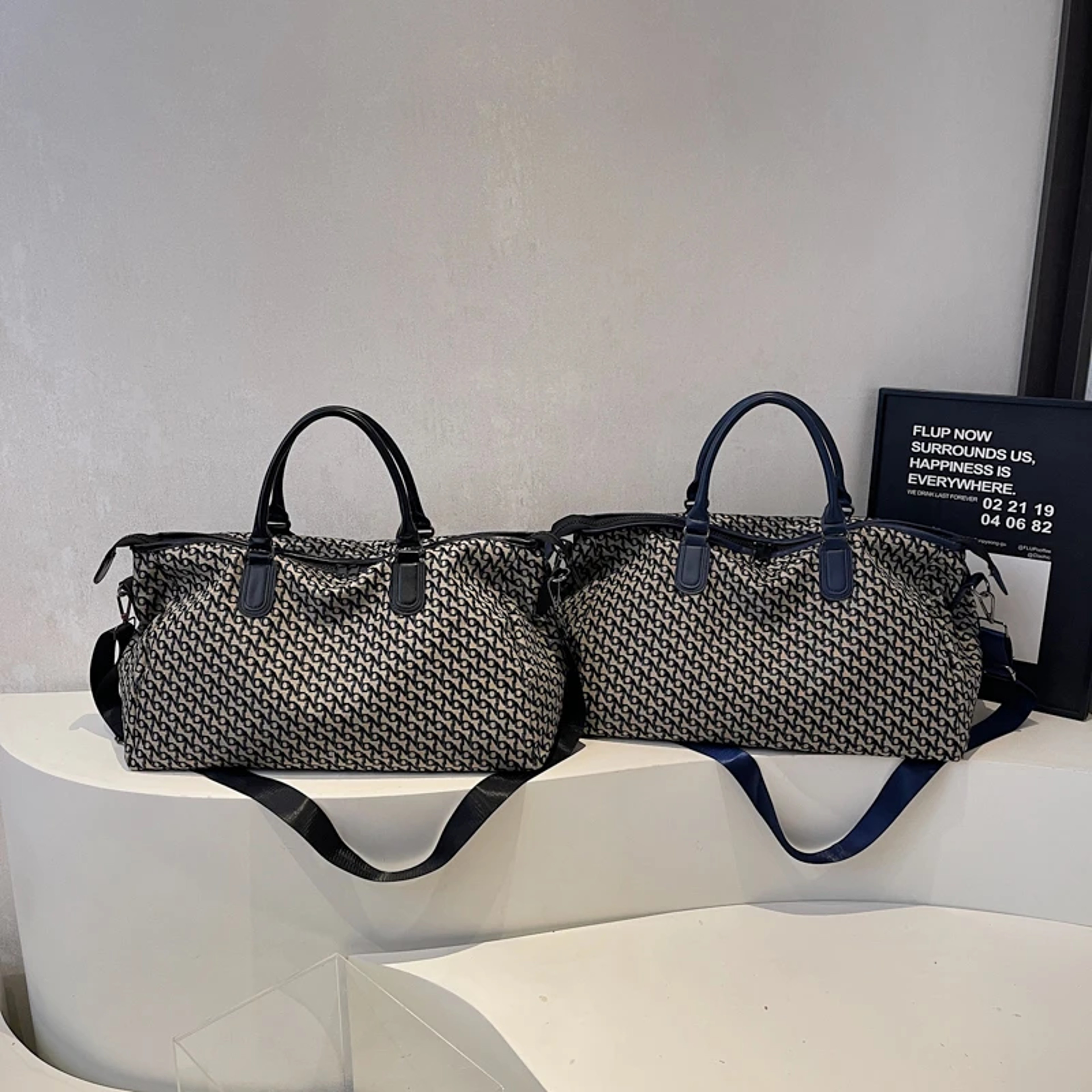 Travel Bags For Women Large Capacity Casual Shoulder Bag 4