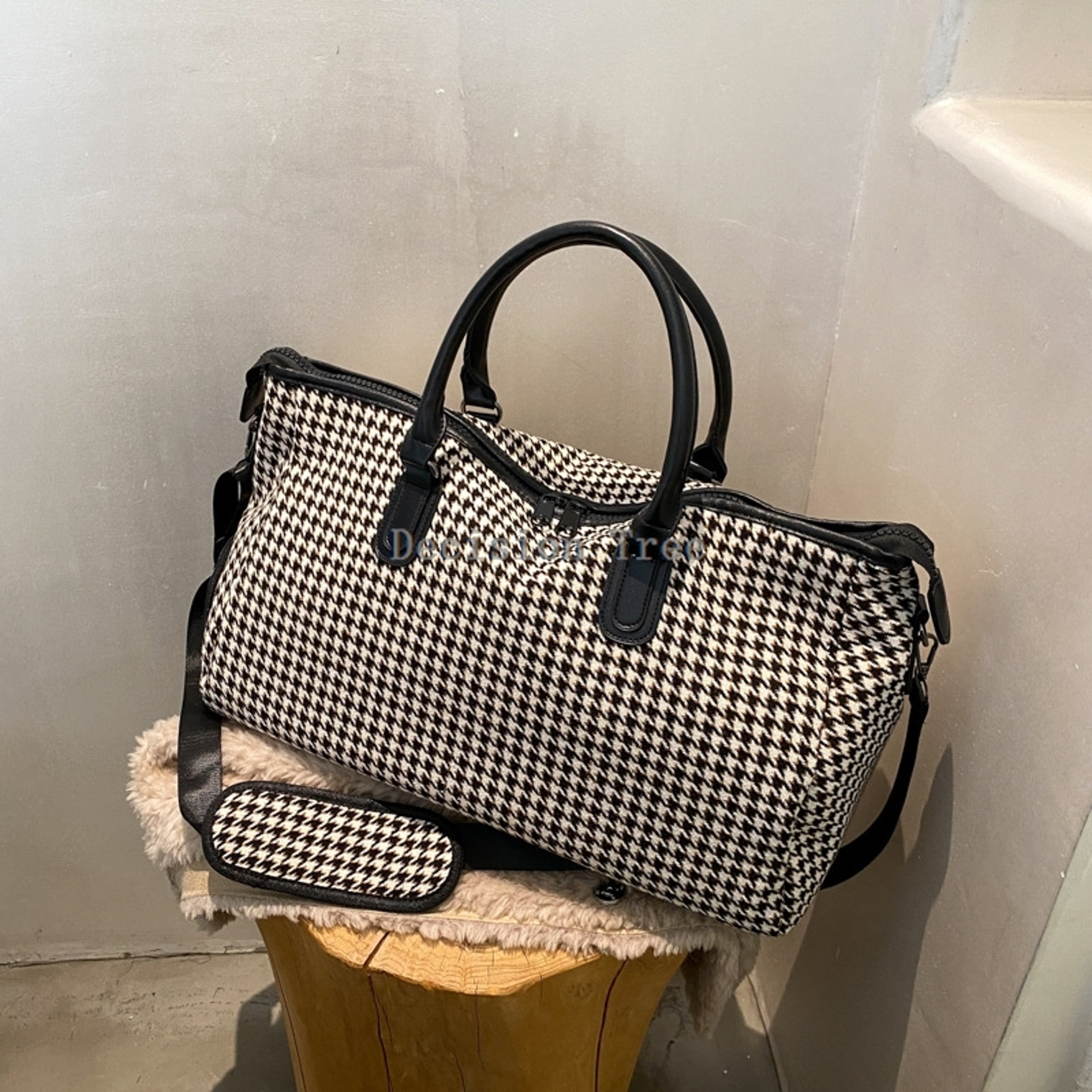 Retro Plaid Travel Duffel Bag for Women and Gym Enthusiasts – view 2