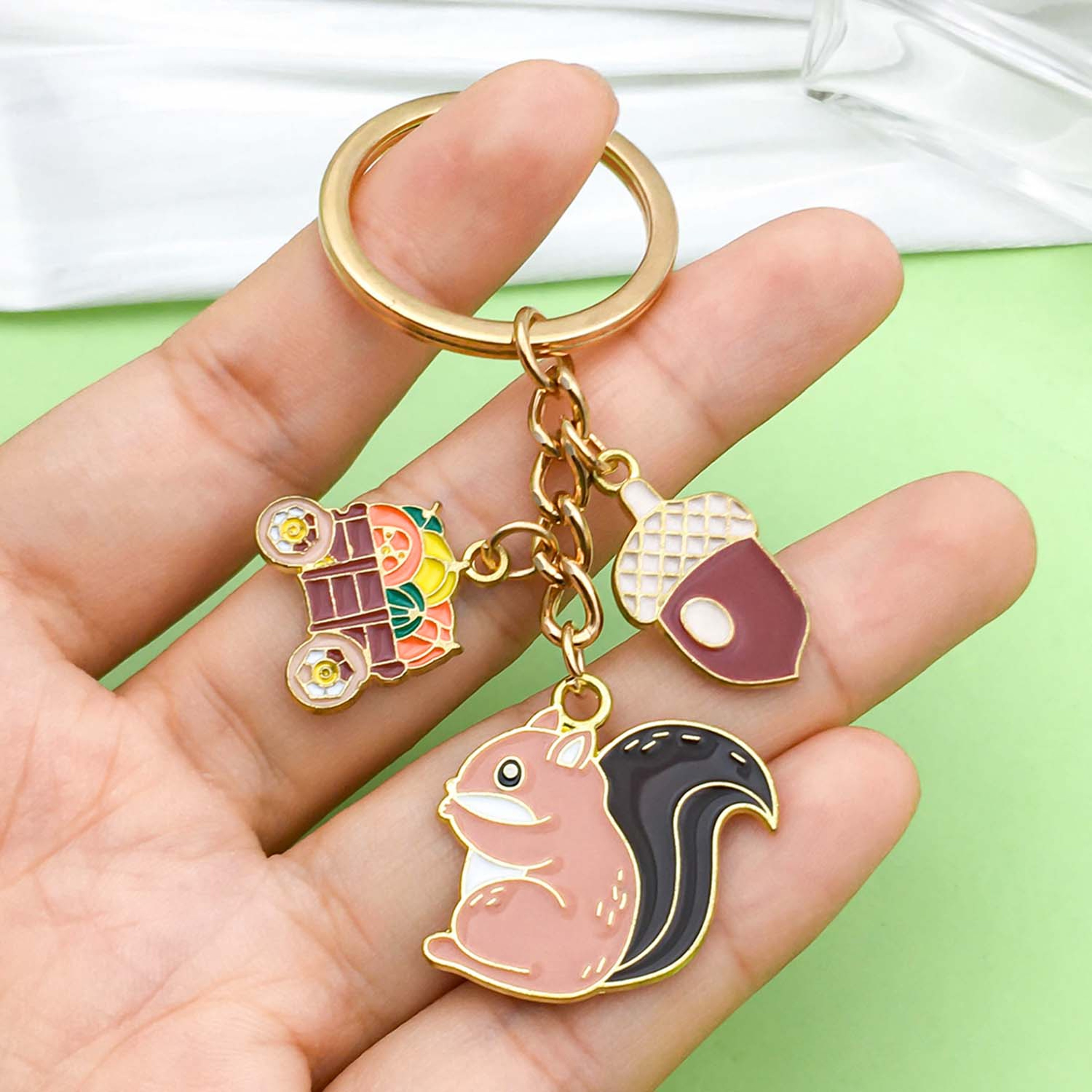 Adorable Cute Squirrel Keychain With Pine Cone Design For Car Keys And Backpacks 4