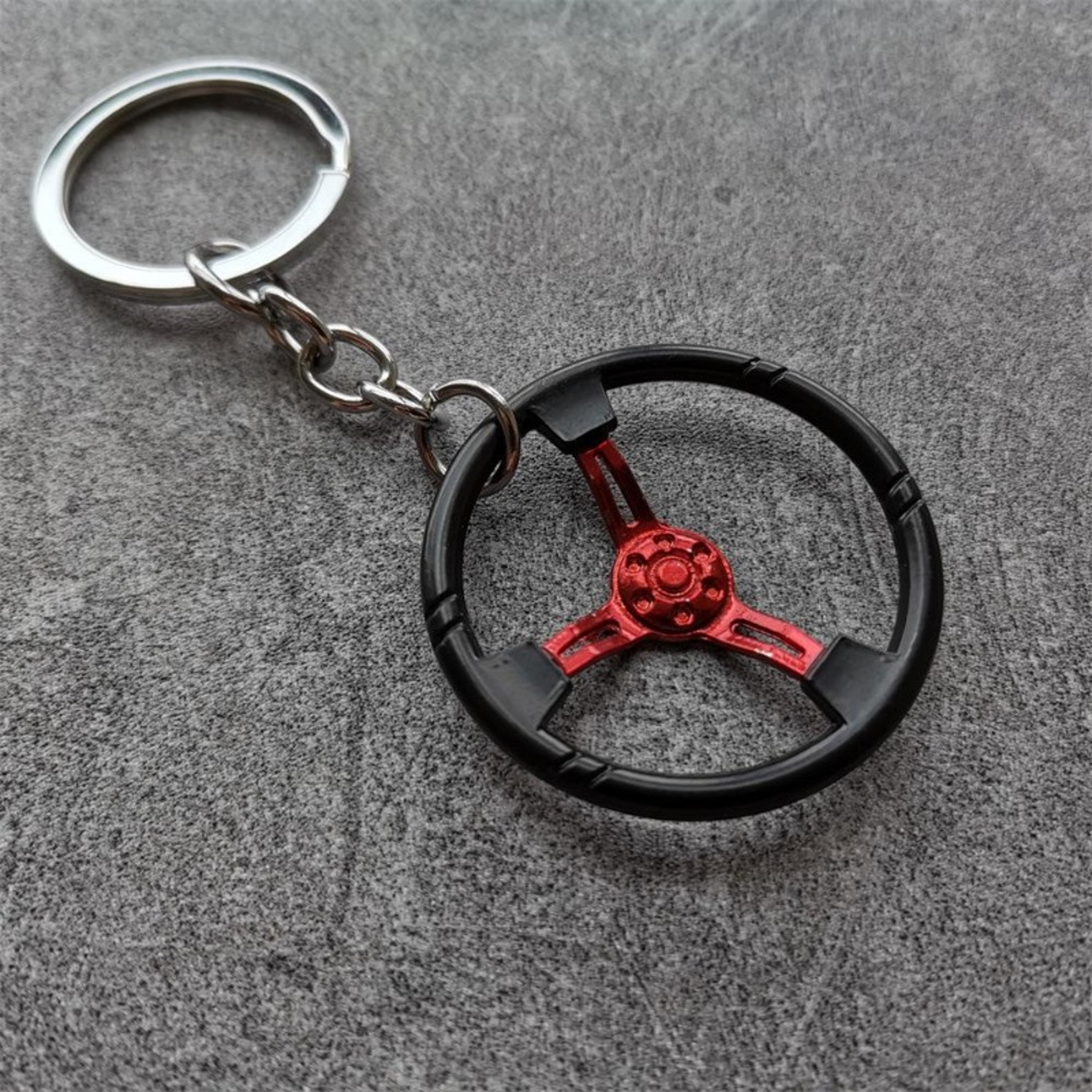 Metal Racing Steering Wheel Keychain Simulation Car Key Pendant – view 7