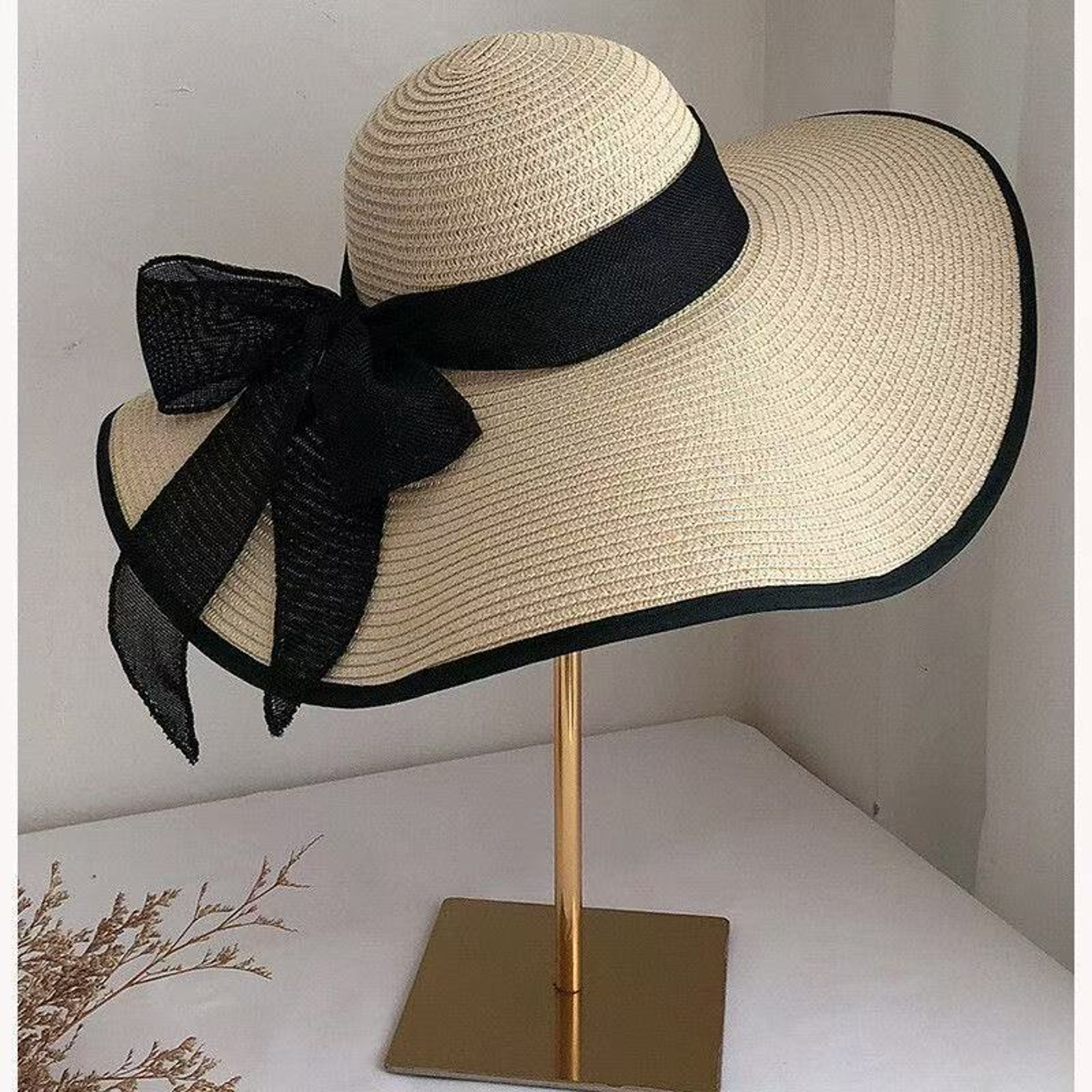 Womens Wide Brim Straw Hat for Summer Beach Vacation and Sun Protection – view 7
