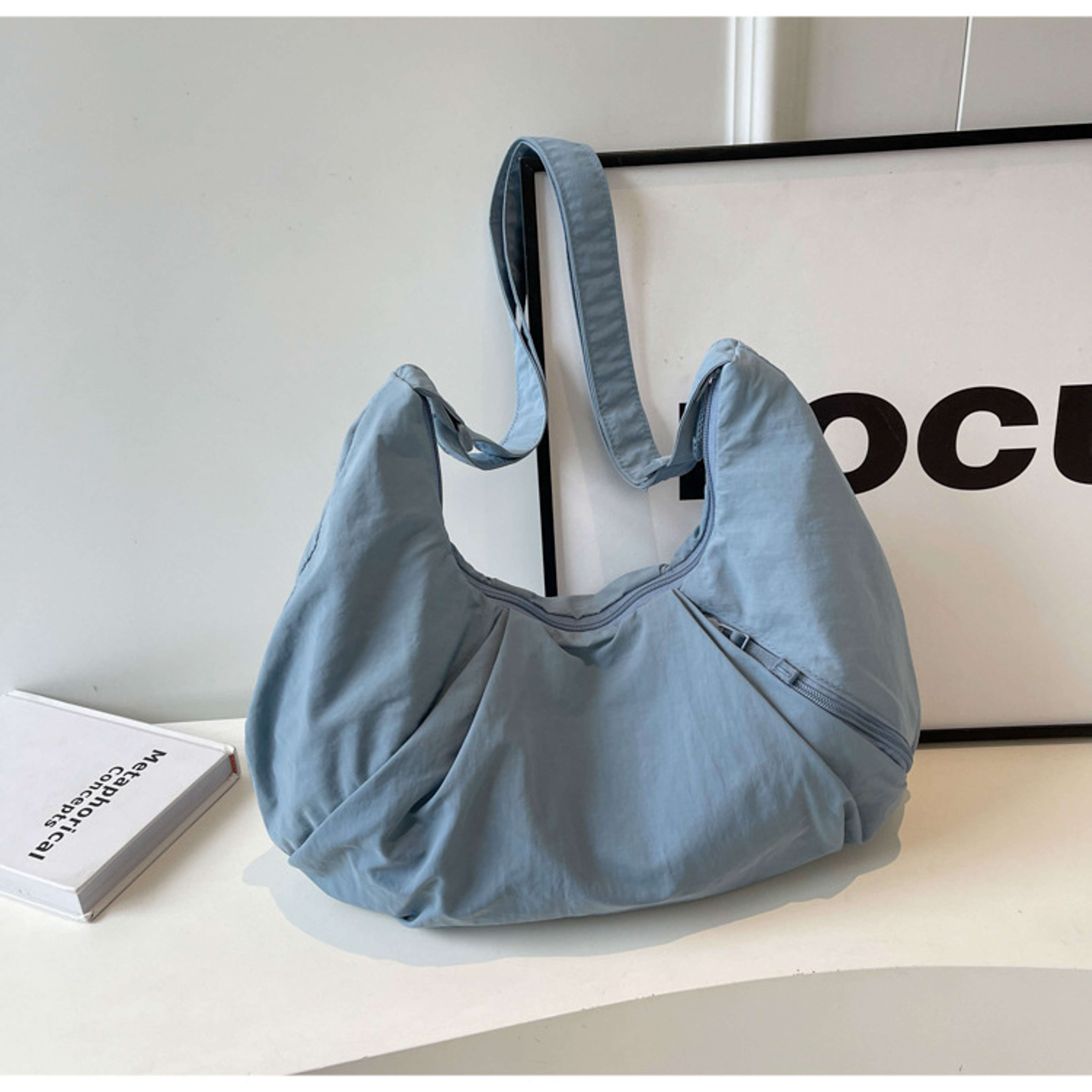 Lightweight Dumpling Bag Large Capacity Crossbody Handbag and Gym Tote – view 9